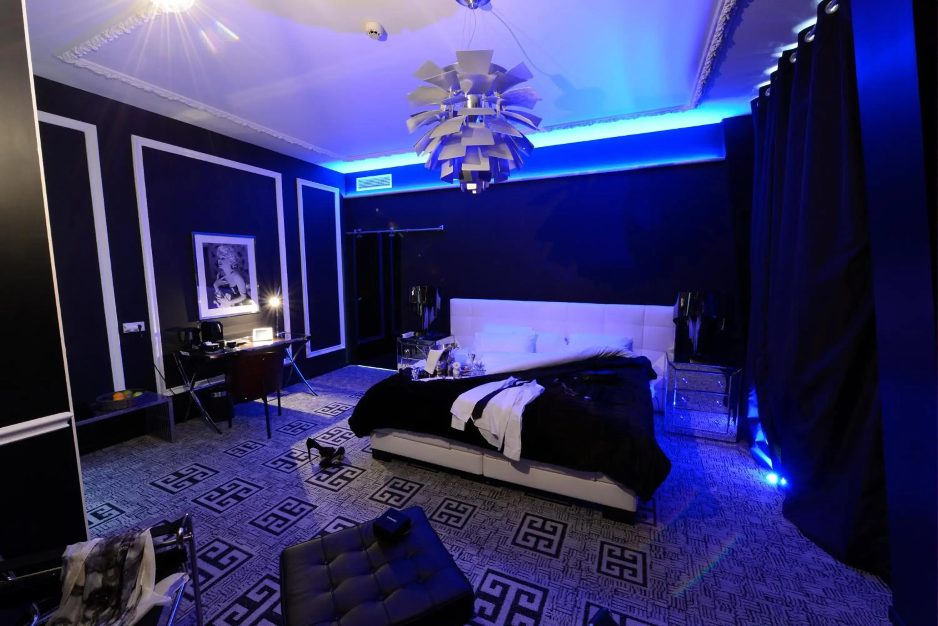 Bedroom in Art Hotel