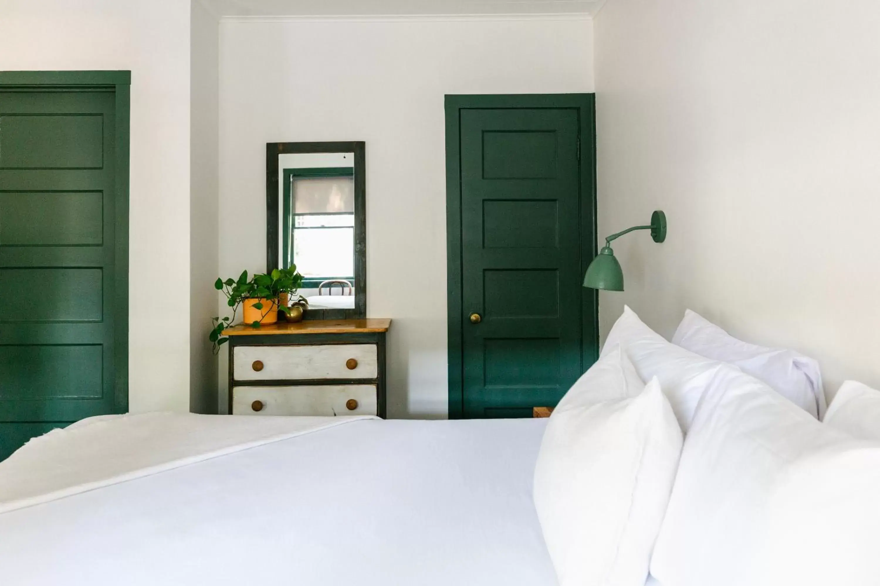 Bedroom, Bed in Piety Hill Cottages