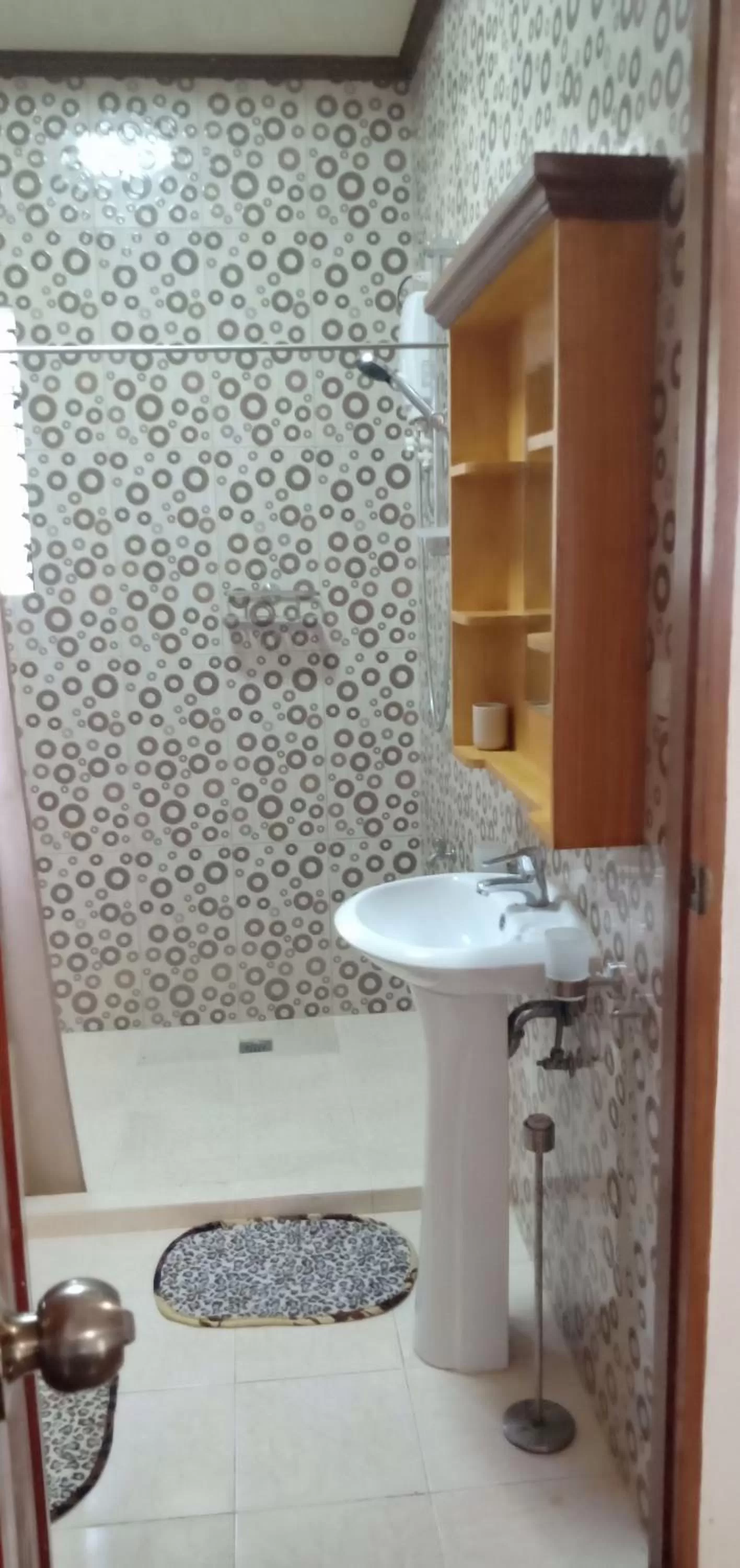 Bathroom in E&N Paradise Island Resort