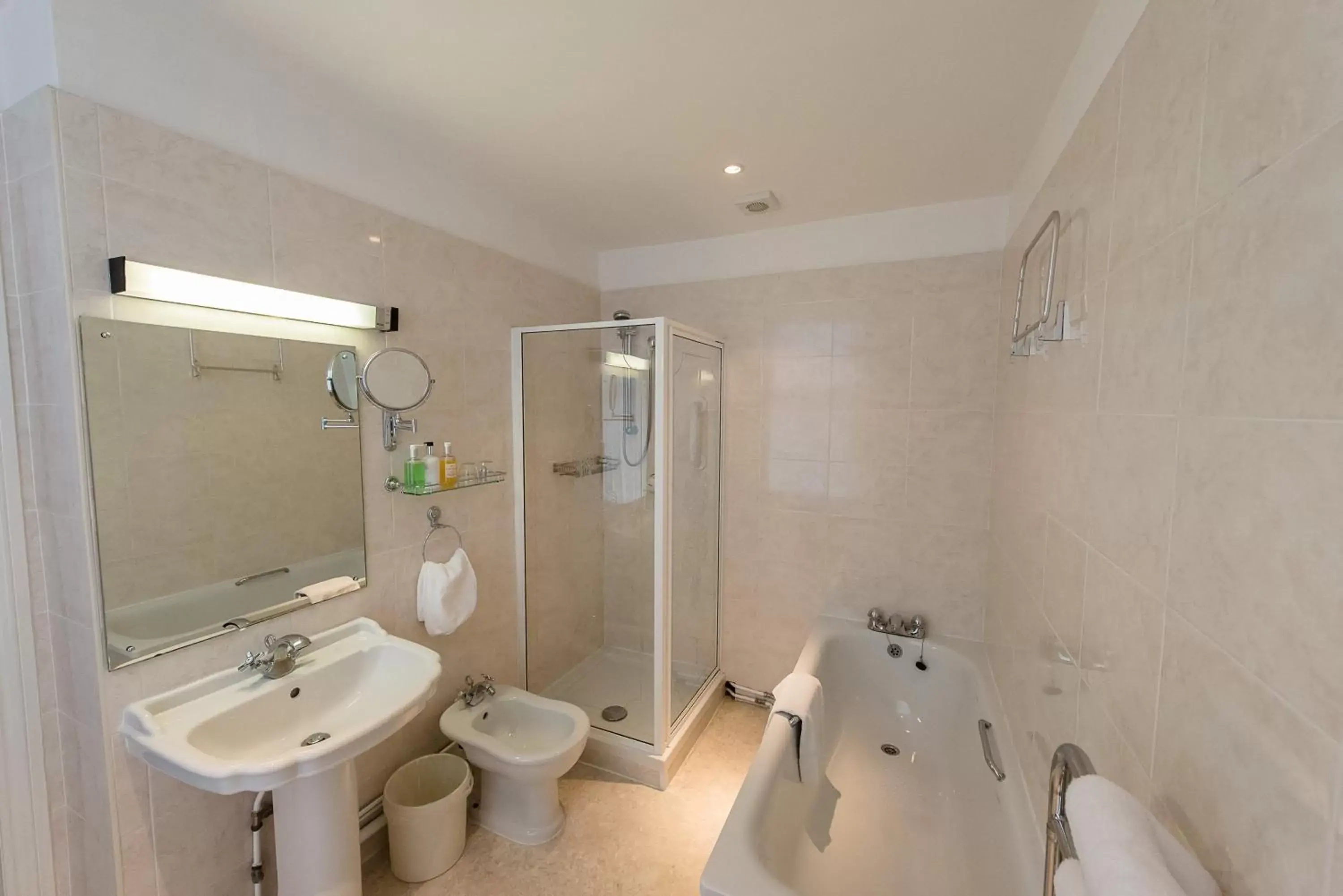 Bathroom in Best Western Clifton Hotel- One of the best coastal views in Folkestone