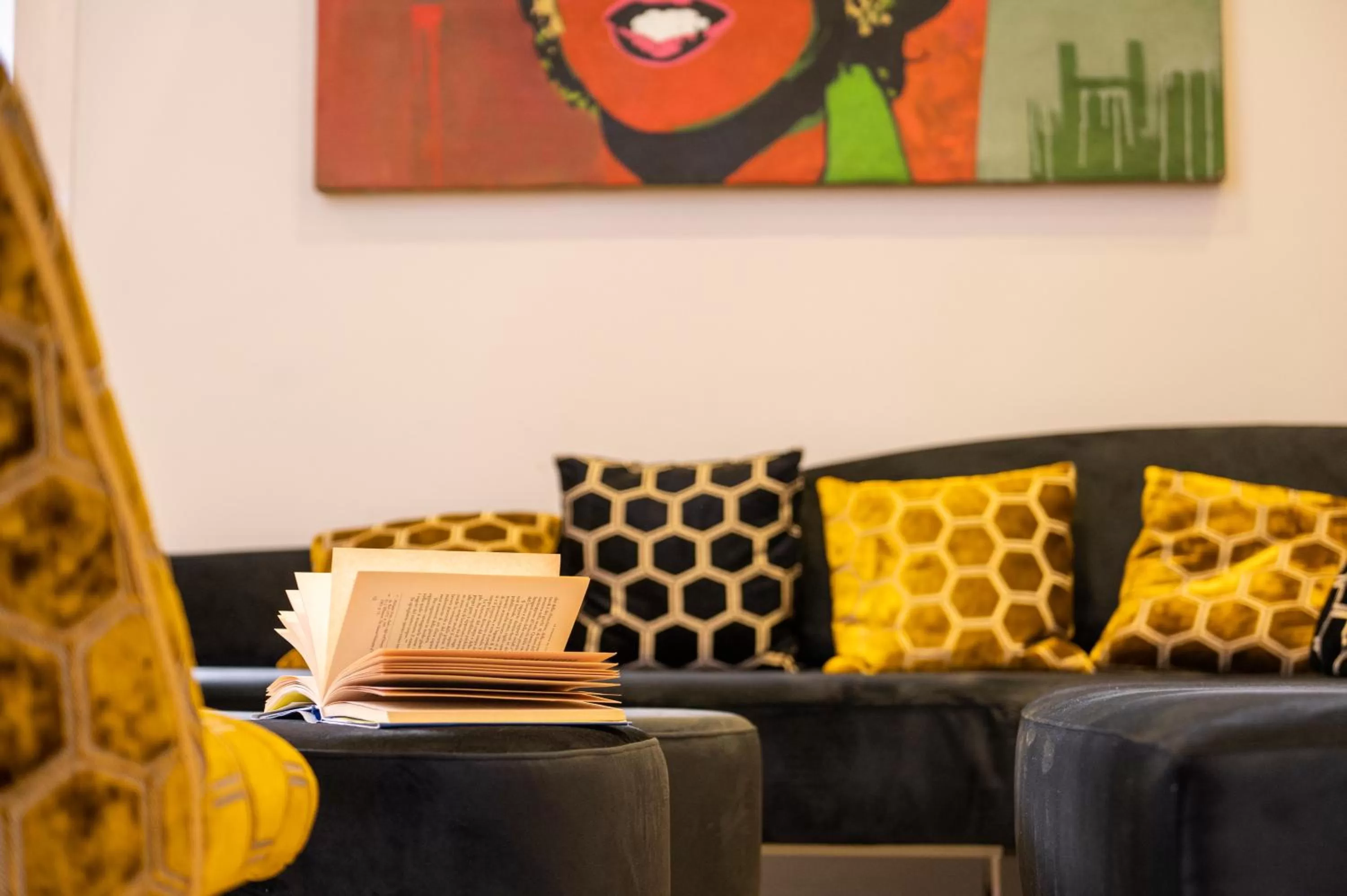 Living room in L'Hotel