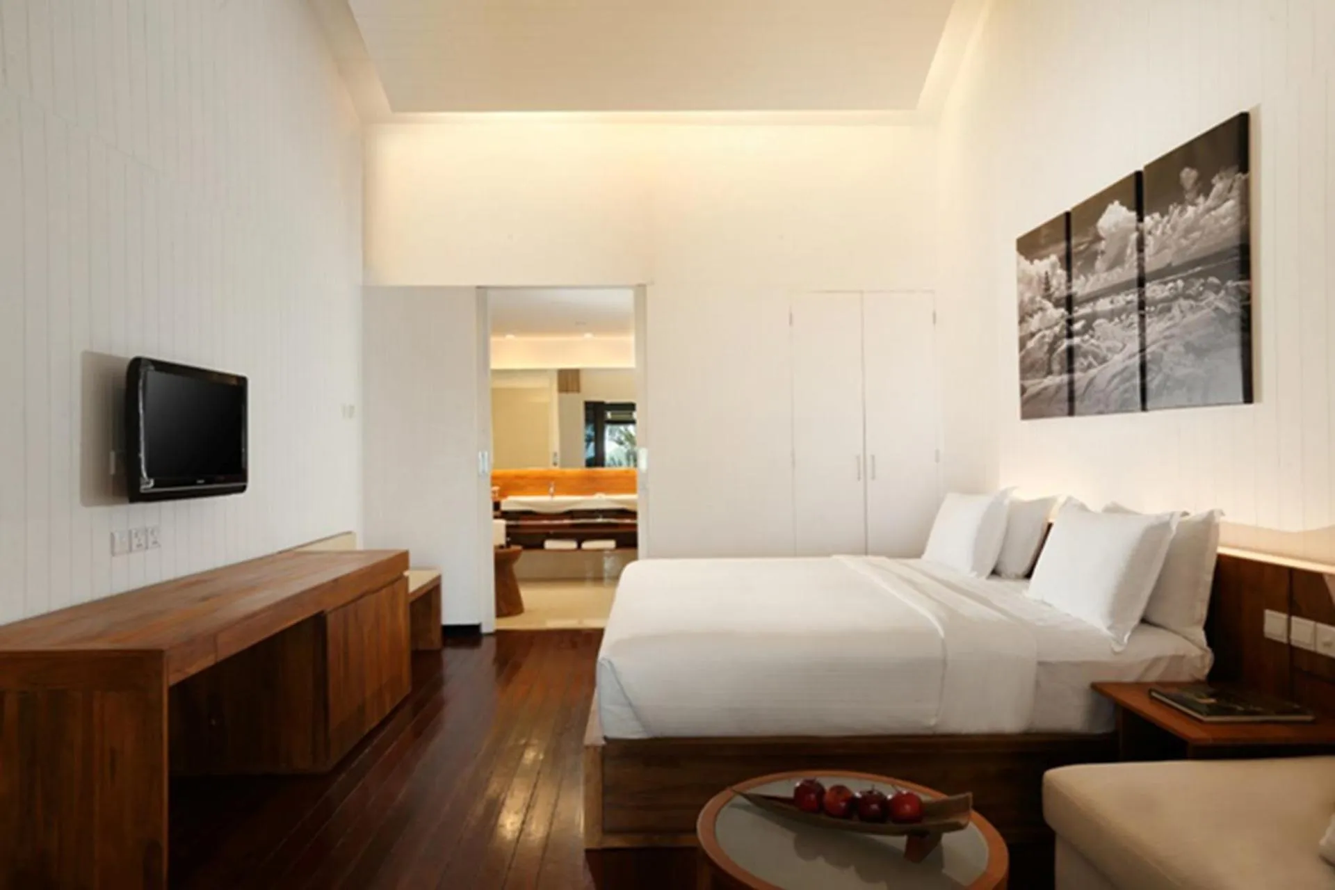 Bed in Turi Beach Resort