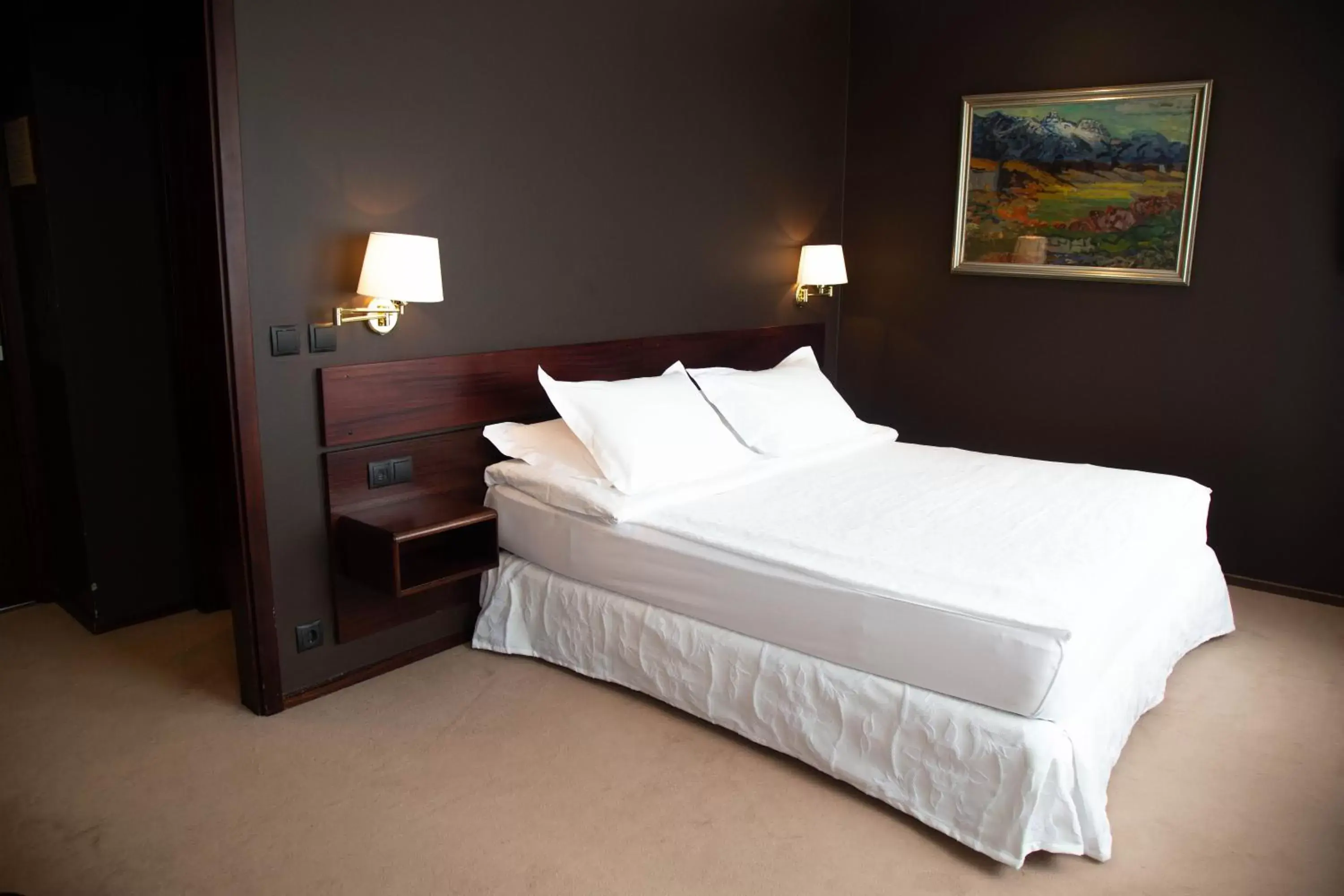 Bed in Hotel Holt - The Art Hotel