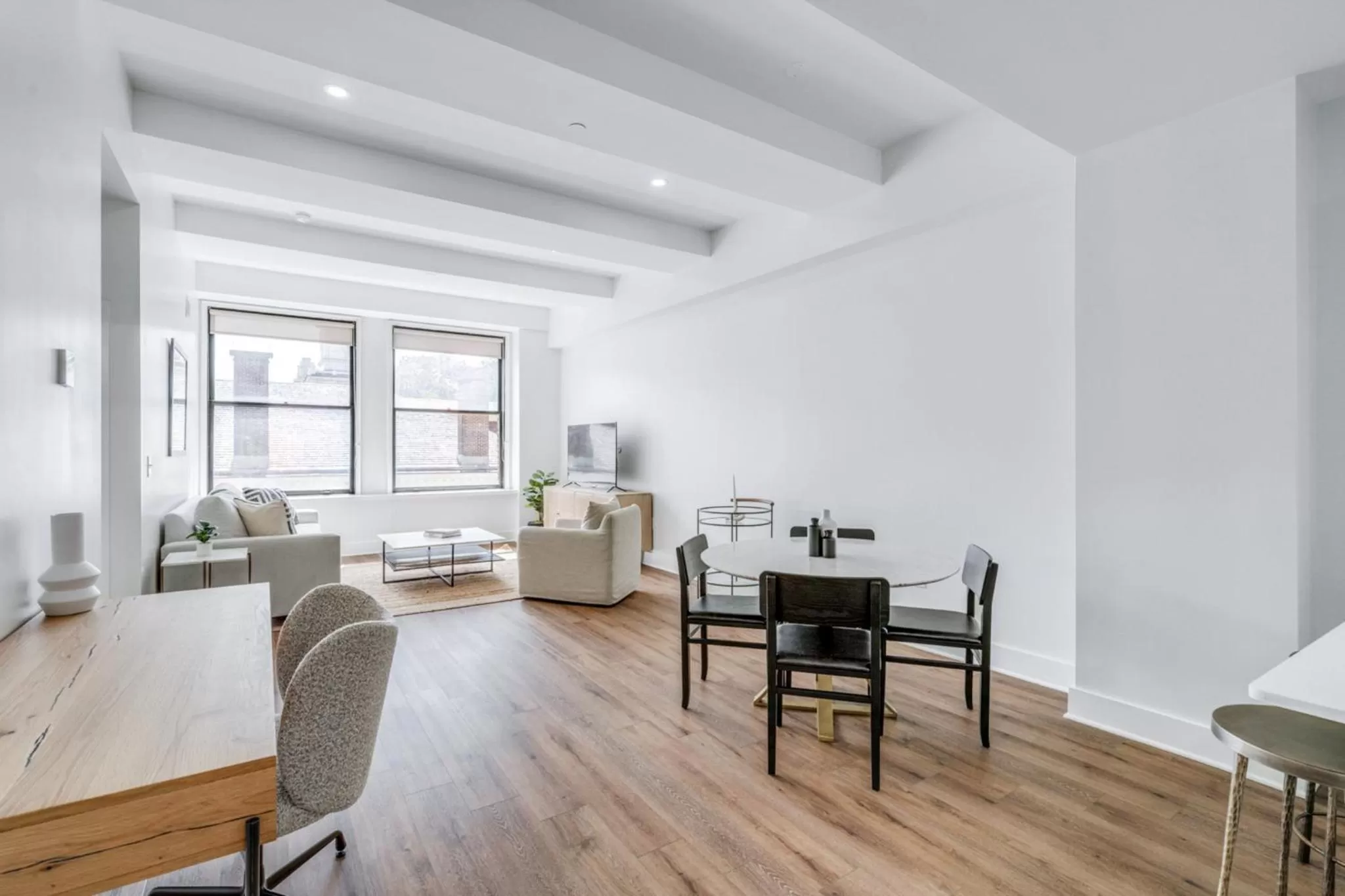 Two-Bedroom Apartment in The Ledger Residences by Sosuite - Old City