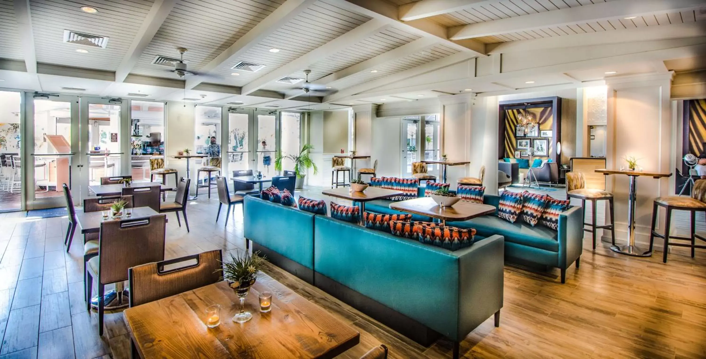 Breakfast in DoubleTree by Hilton Grand Key Resort Breakfast in DoubleTree by Hilton Grand Key Resort