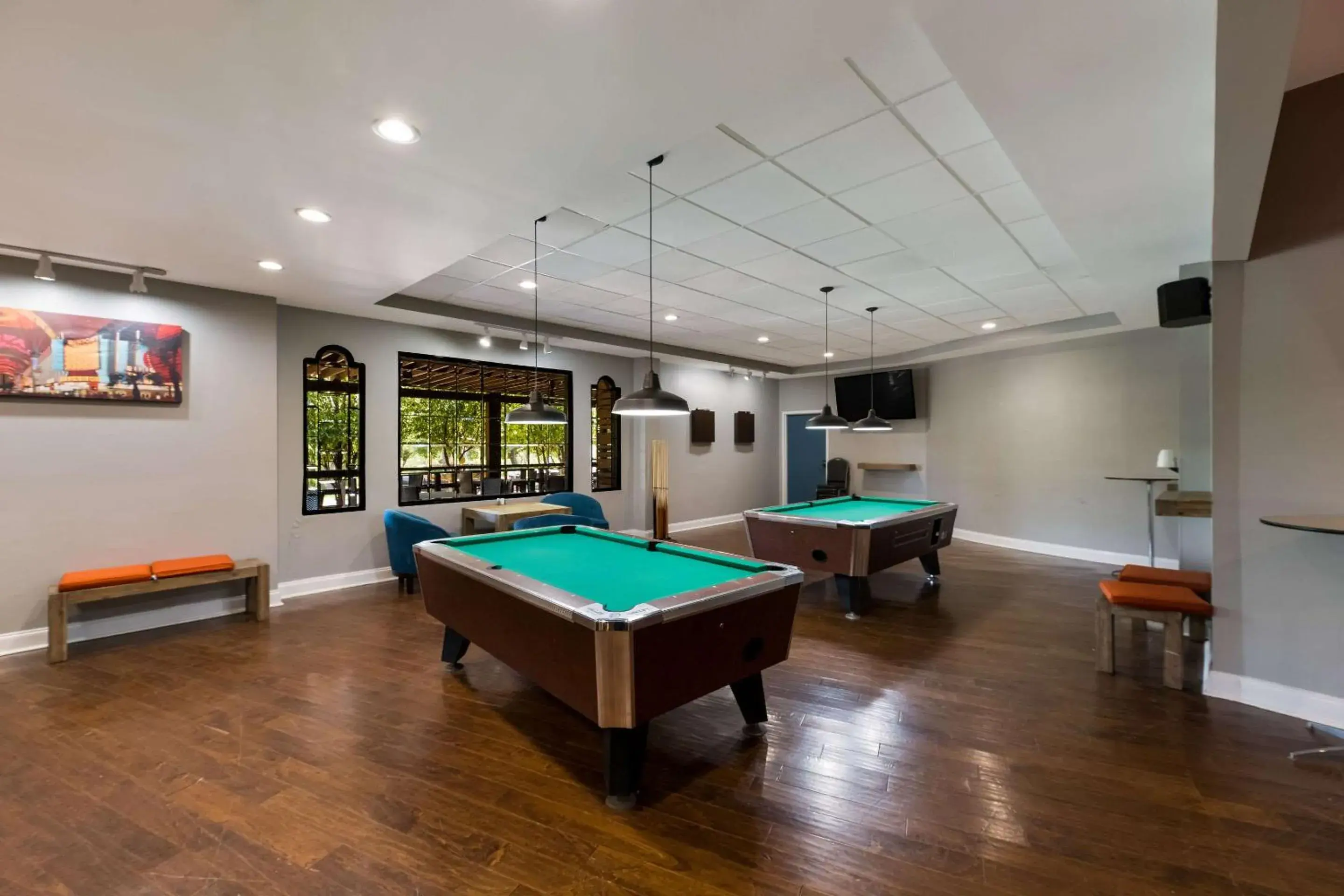 Other, Billiards in Suburban Studios