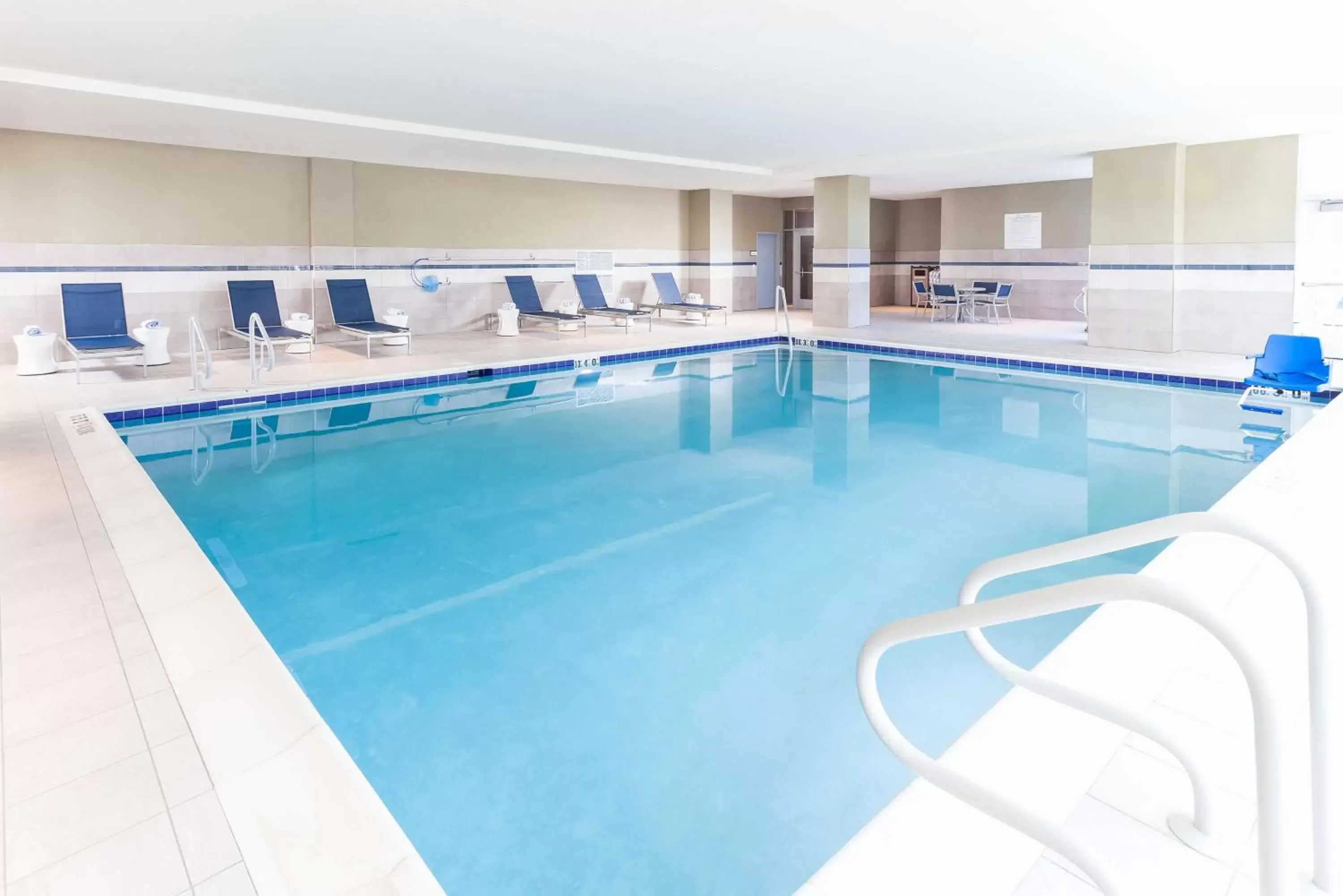 Swimming Pool in Homewood Suites By Hilton Broomfield Boulder