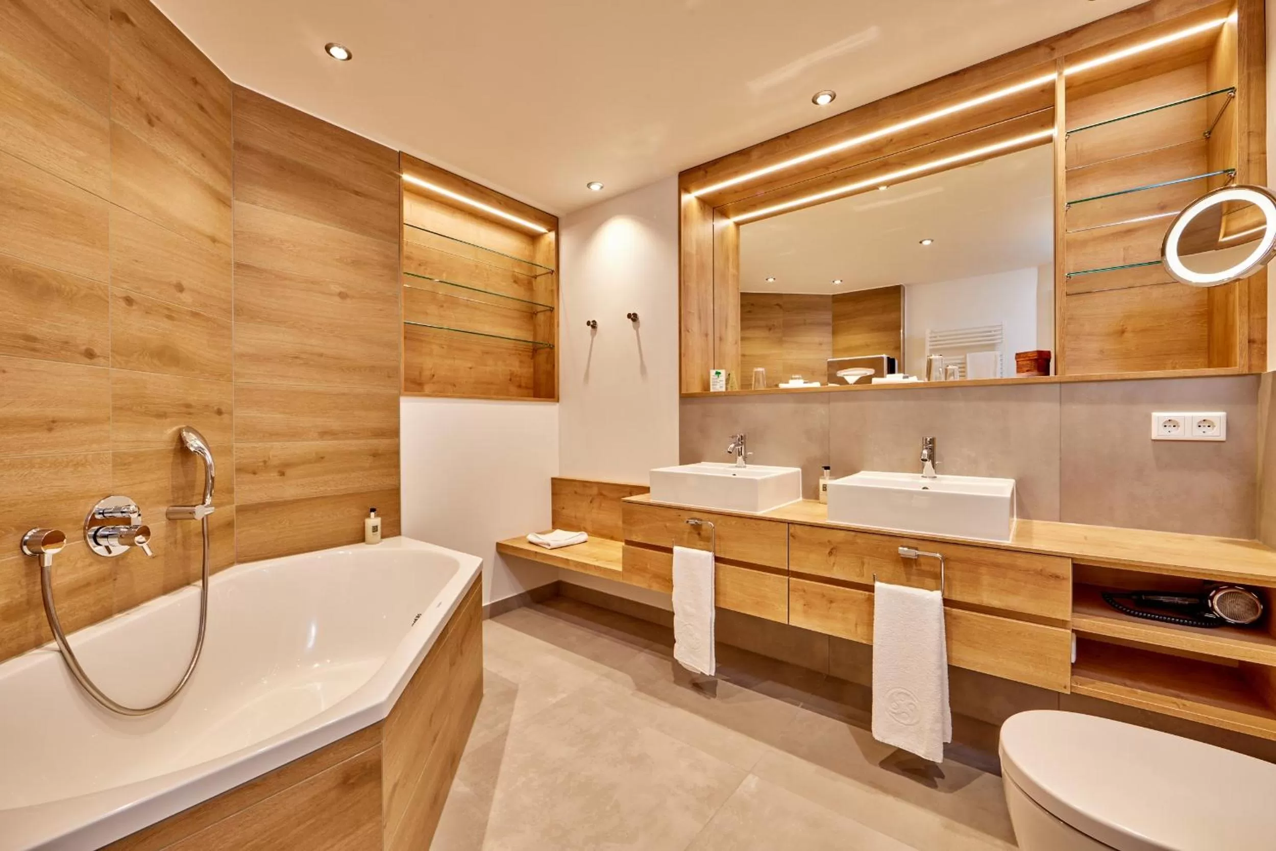 Bathroom in Hotel Zugspitze