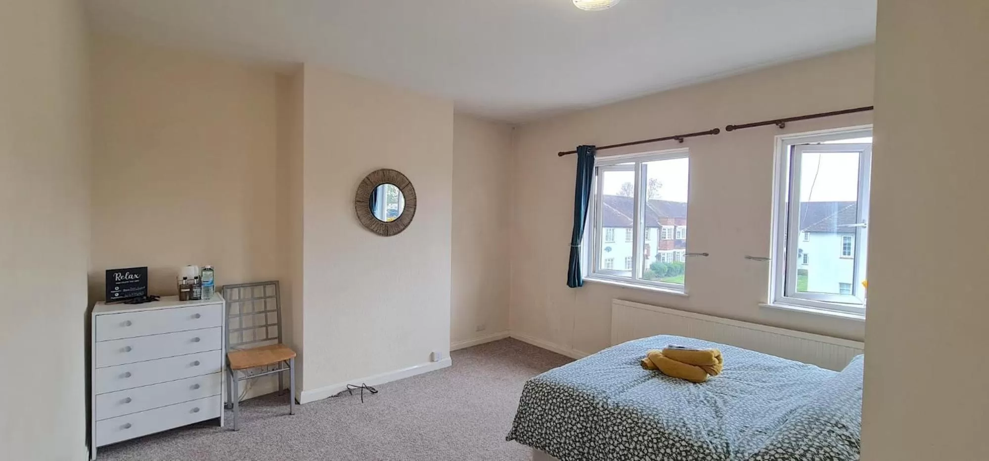 Bed in 44a Bathurst Walk