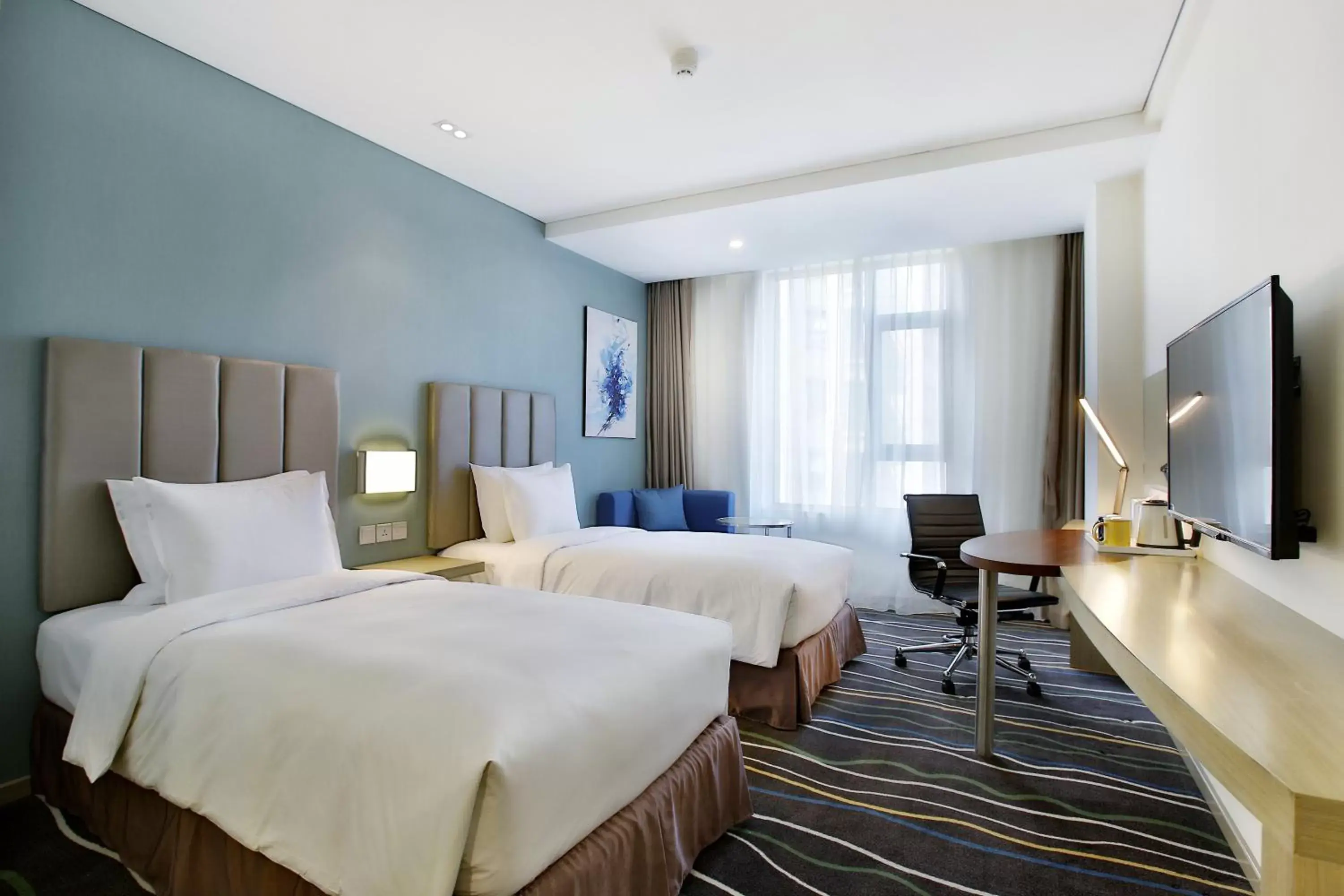 Photo of the whole room in Holiday Inn Express Langfang Park View, an IHG Hotel