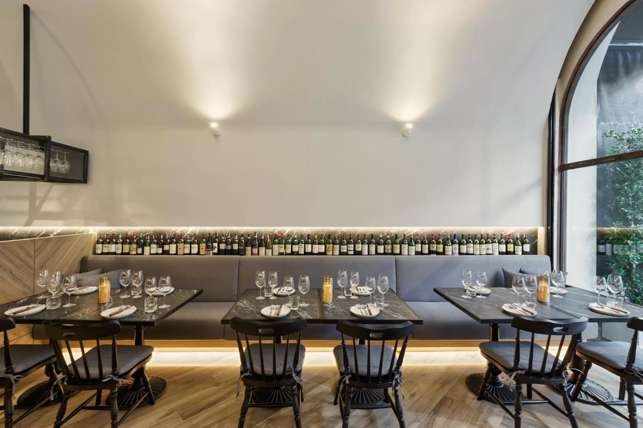 Restaurant/places to eat in KIRI HOTEL Chiang Mai