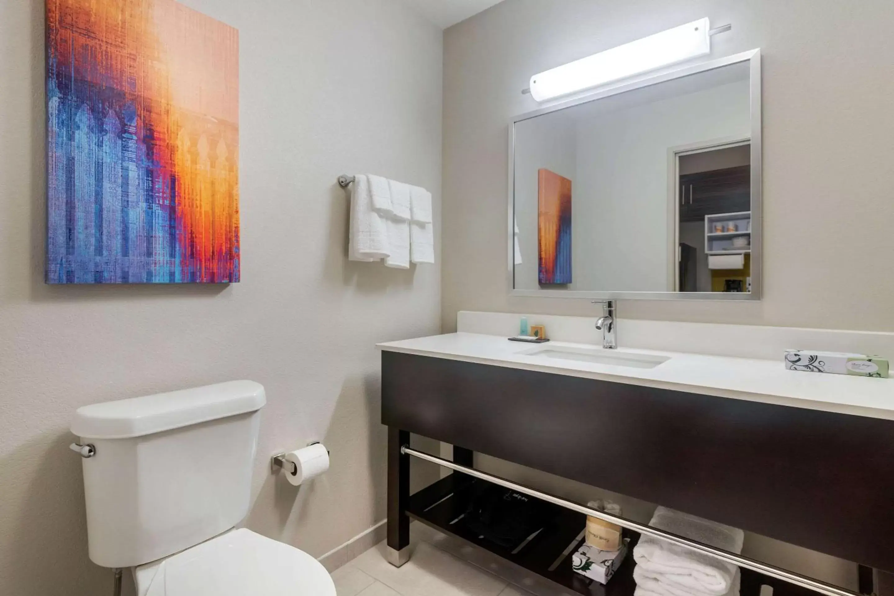 Bathroom in MainStay Suites Bricktown - near Medical Center