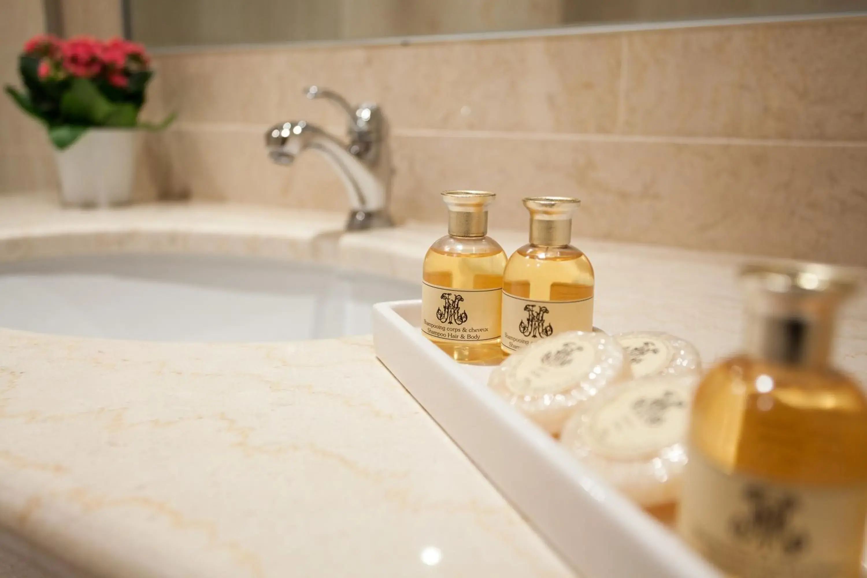 Bathroom in Grand Hôtel Moderne