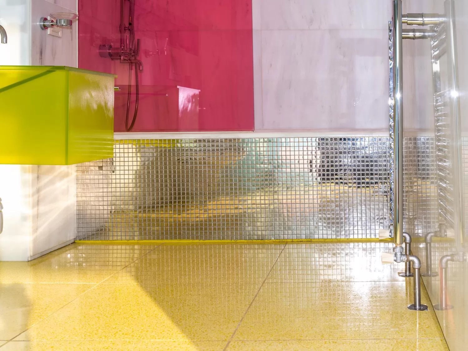 Bathroom in Semiramis