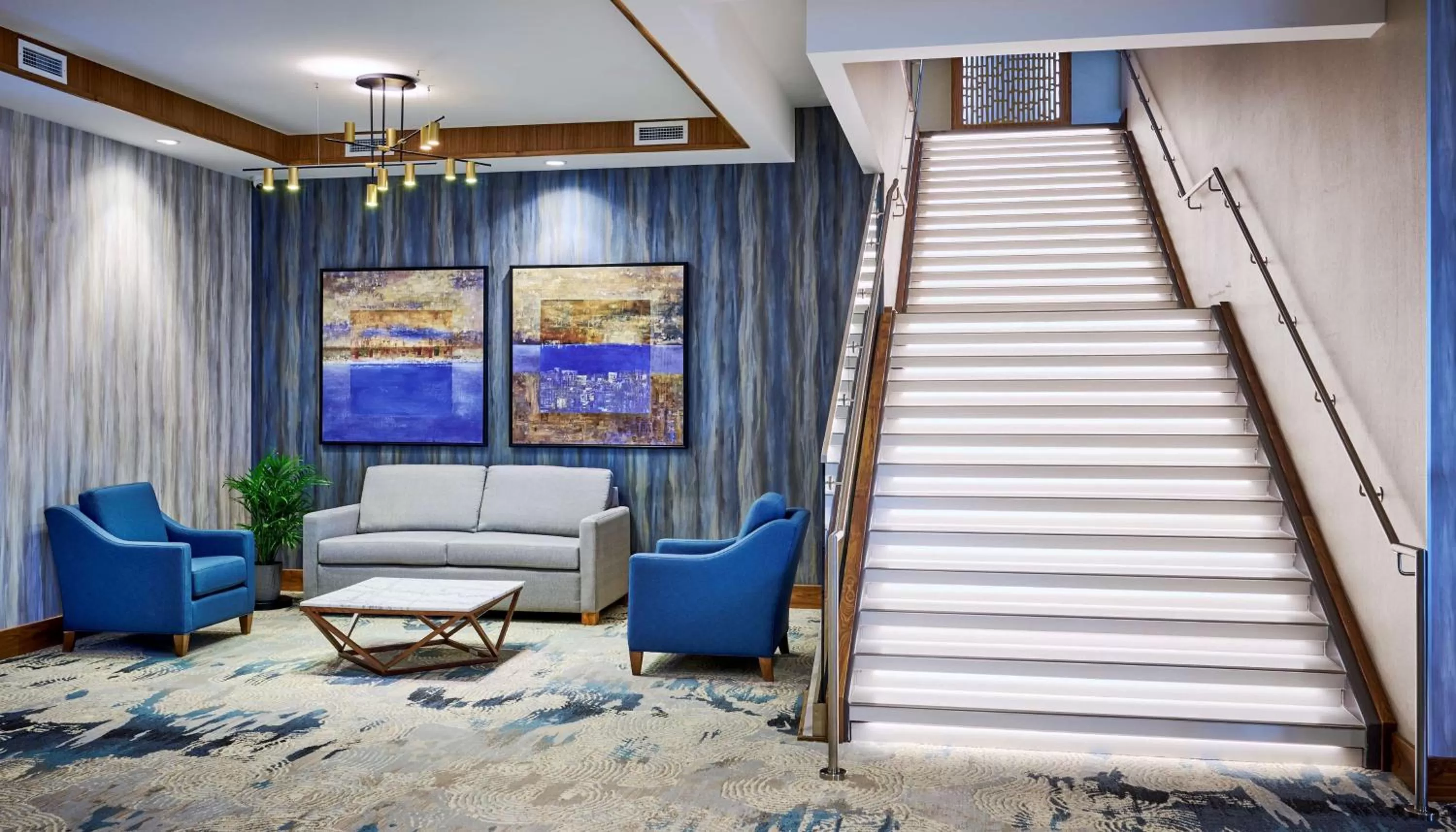 Lobby or reception in DoubleTree by Hilton Windsor, ON