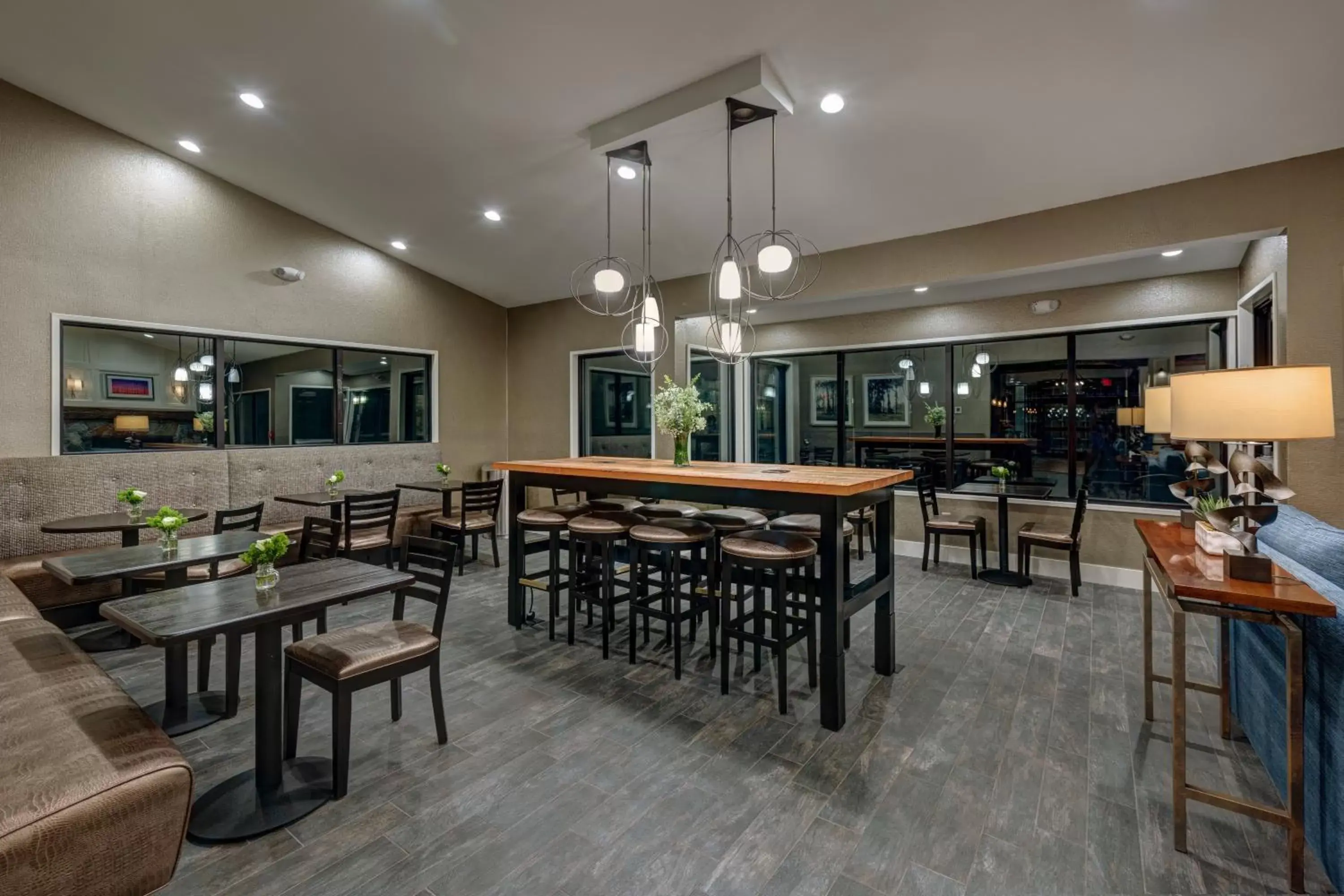 Restaurant/places to eat in Garrison Hotel & Suites Dover-Portsmouth, an Ascend Collection Hotel Restaurant/places to eat in Garrison Hotel & Suites Dover-Portsmouth, an Ascend Collection Hotel