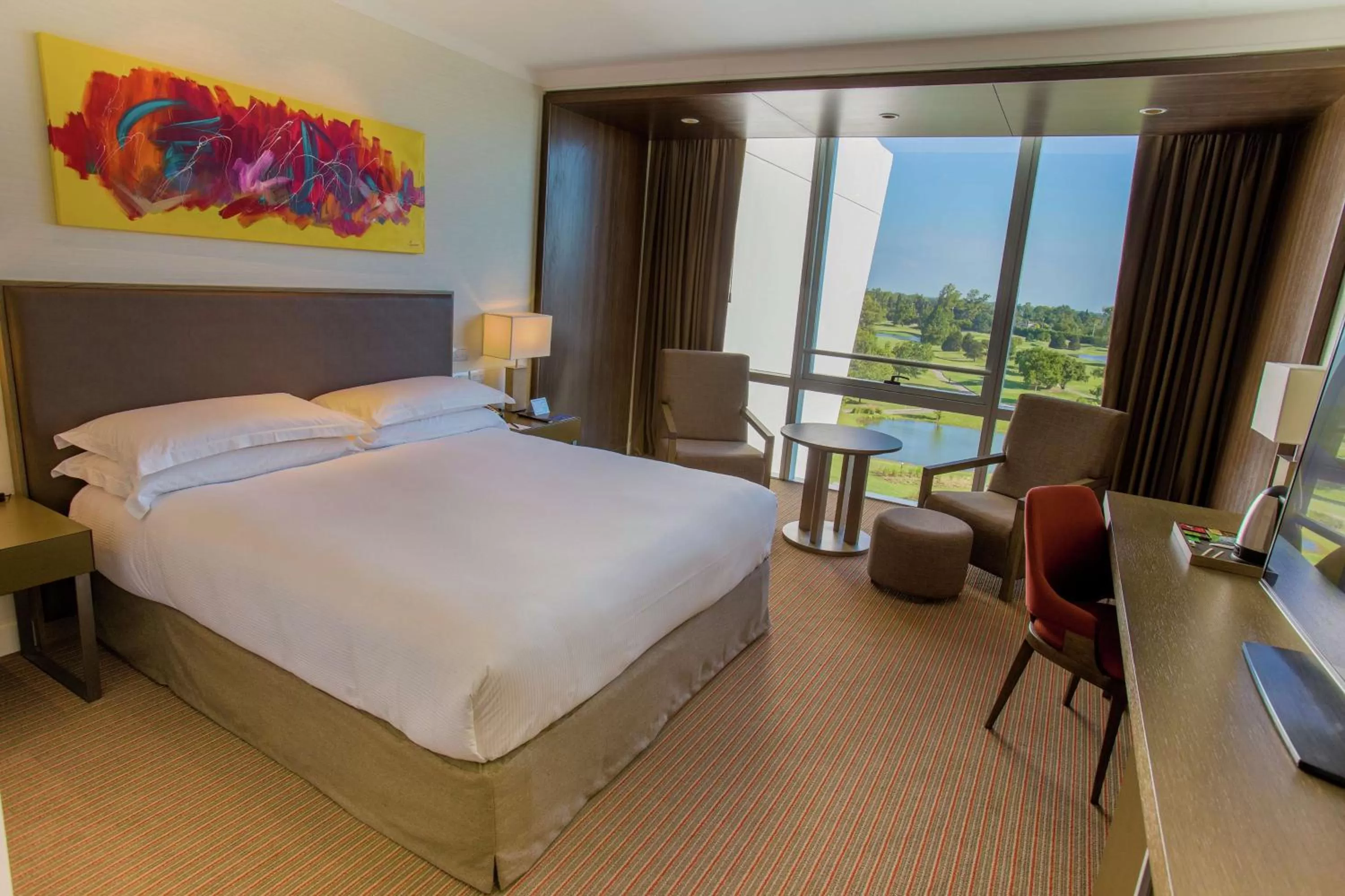 Bedroom, Bed in Hilton Pilar