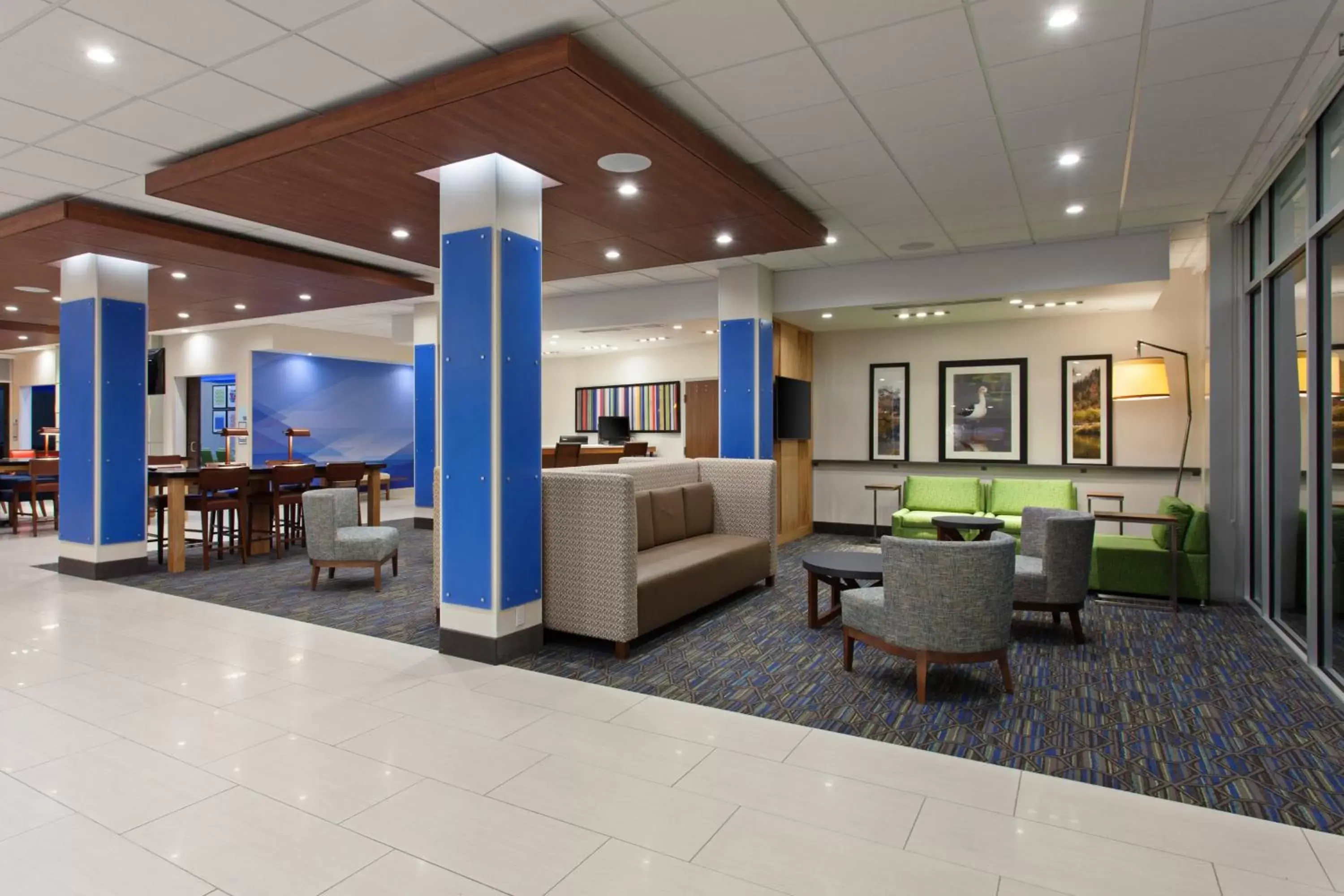 Property building, Lobby/Reception in Holiday Inn Express & Suites - Brigham City - North Utah, an IHG Hotel
