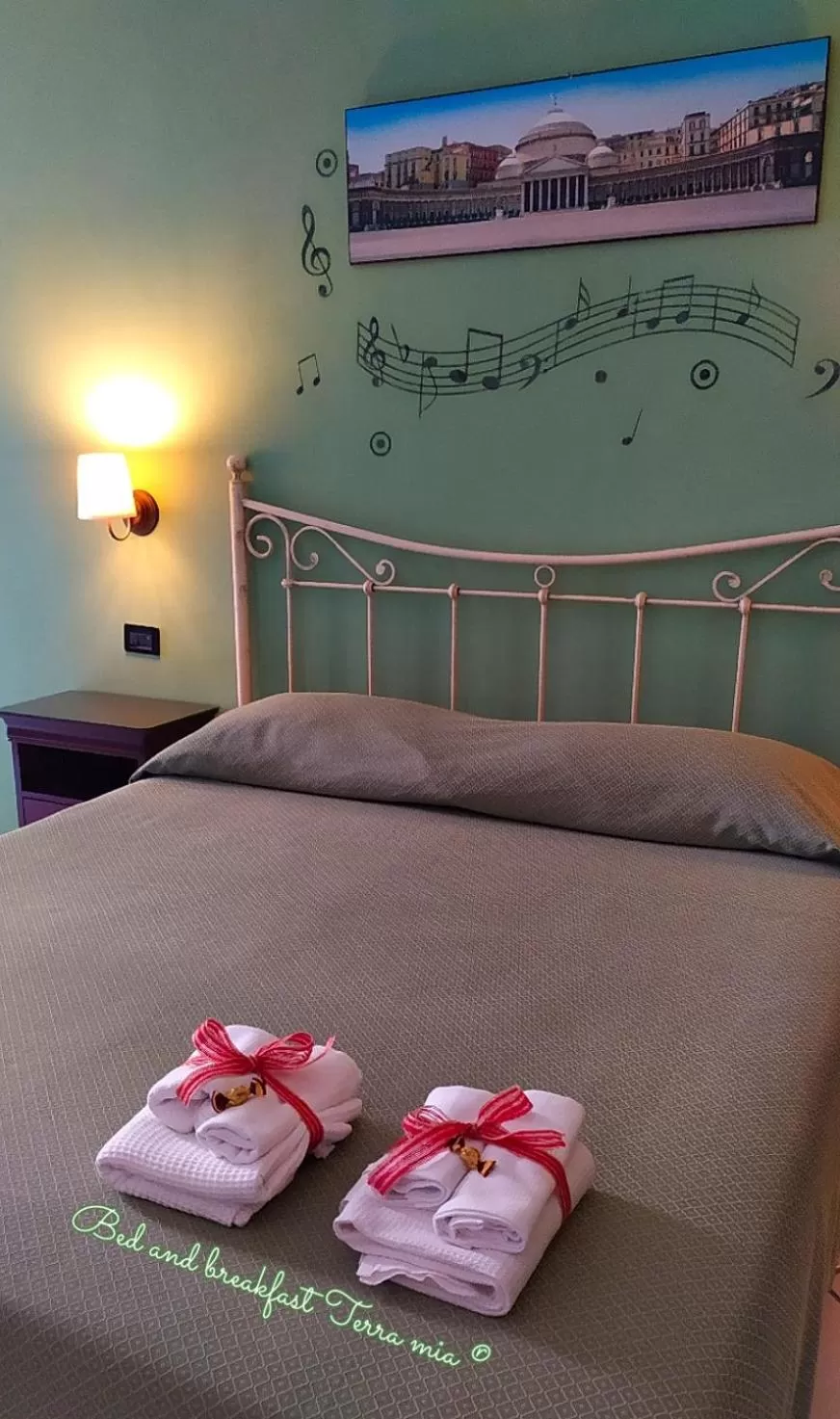 Bedroom, Bed in B&B Terra Mia Napoli