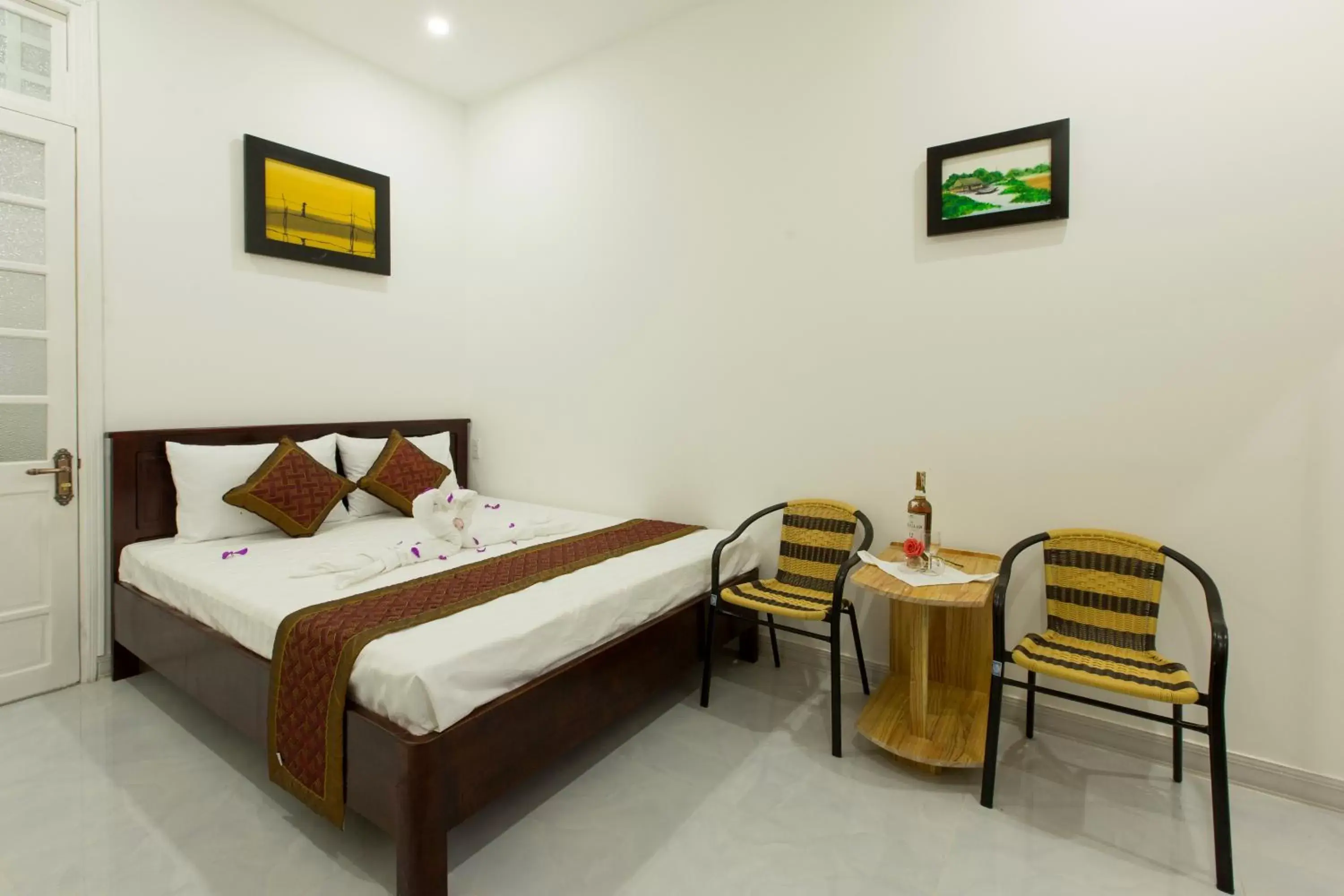 Bed in Golden Bee Homestay