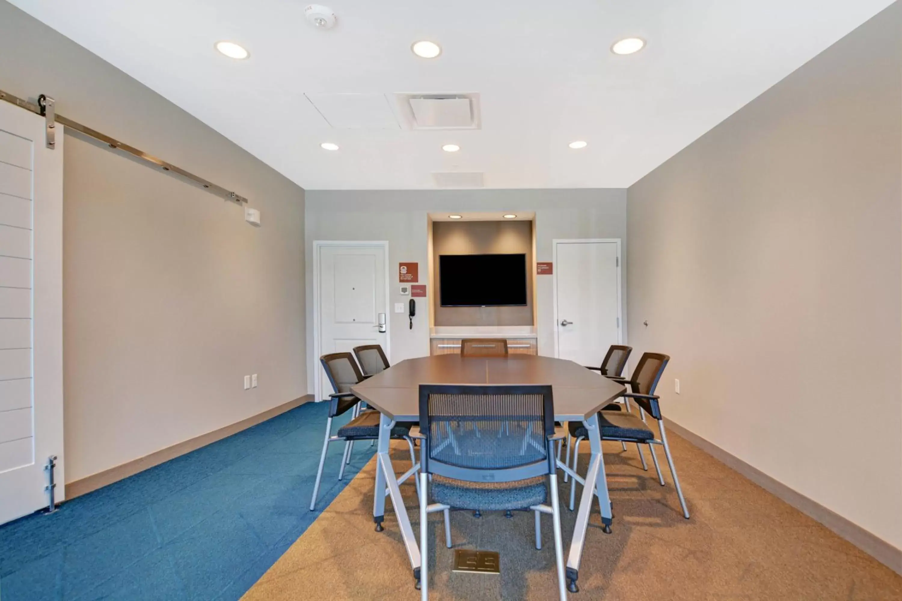 Meeting/conference room, Dining Area in TownePlace Suites by Marriott Jackson Airport/Flowood