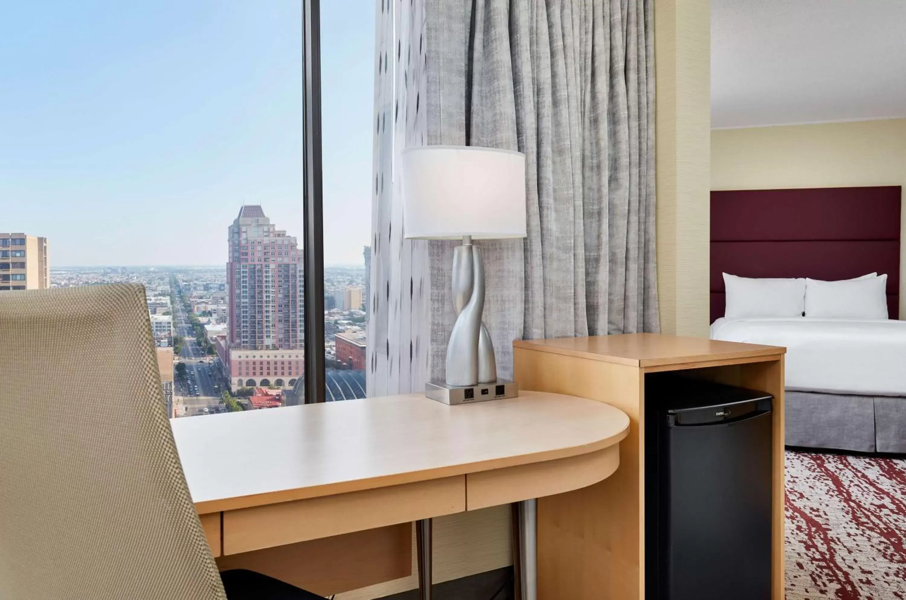 Bed, Bathroom in DoubleTree by Hilton Philadelphia Center City