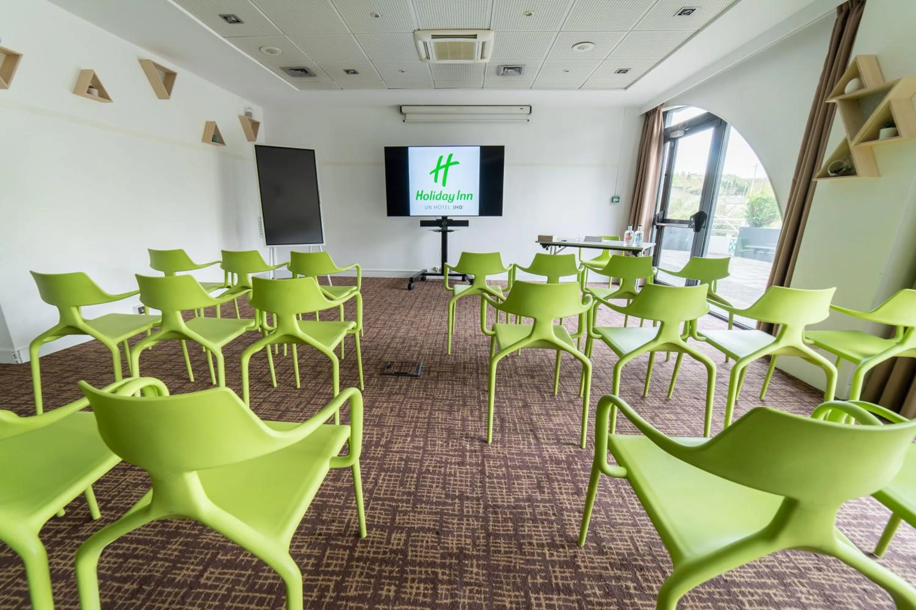 Meeting/conference room in Holiday Inn Lyon Vaise by IHG