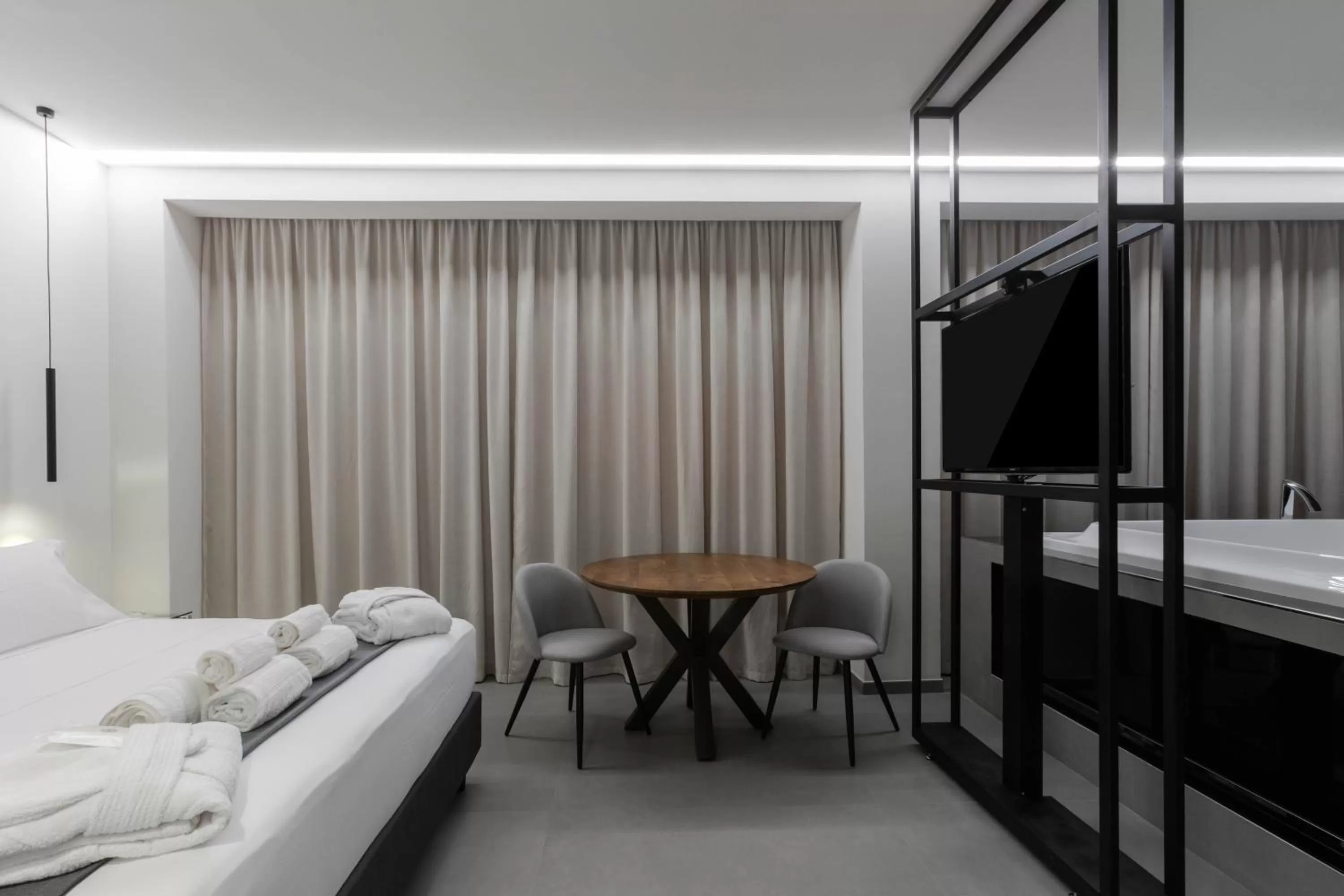 TV and multimedia, Bed in Suite Palermo Apartment