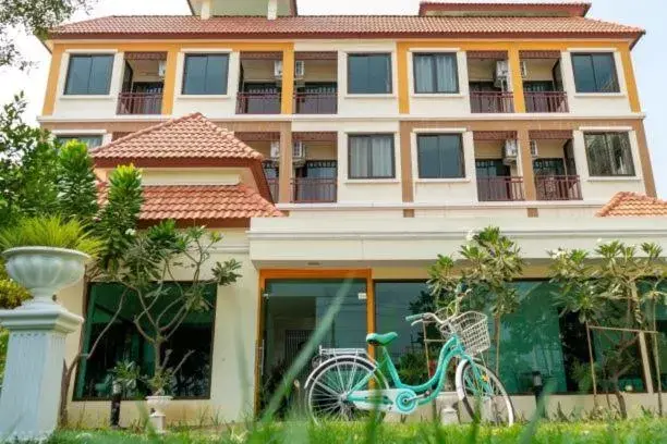 Property Building in Sasi Nonthaburi Hotel