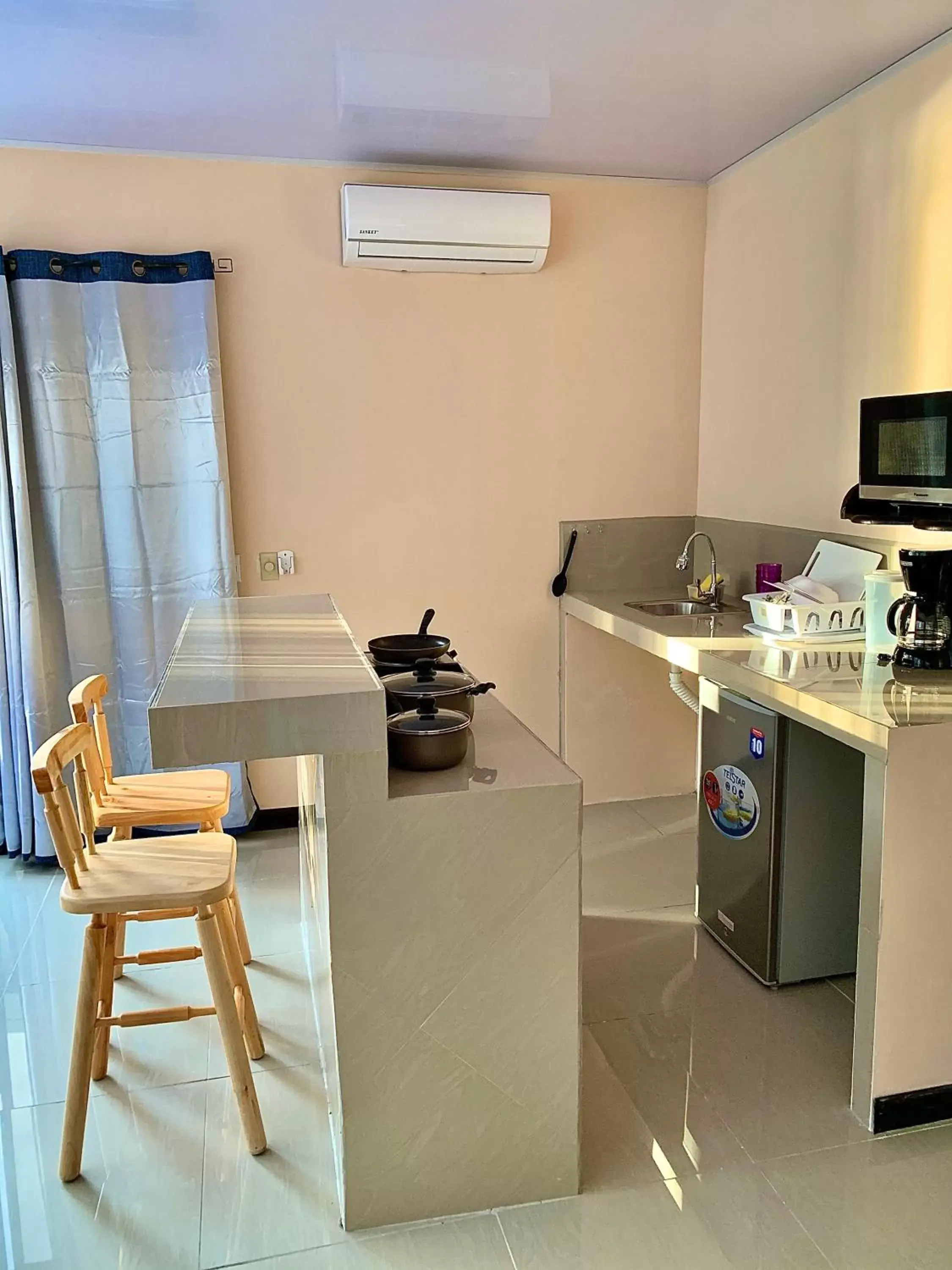 Kitchen/Kitchenette in Hotel Beachfront Vista Hermosa