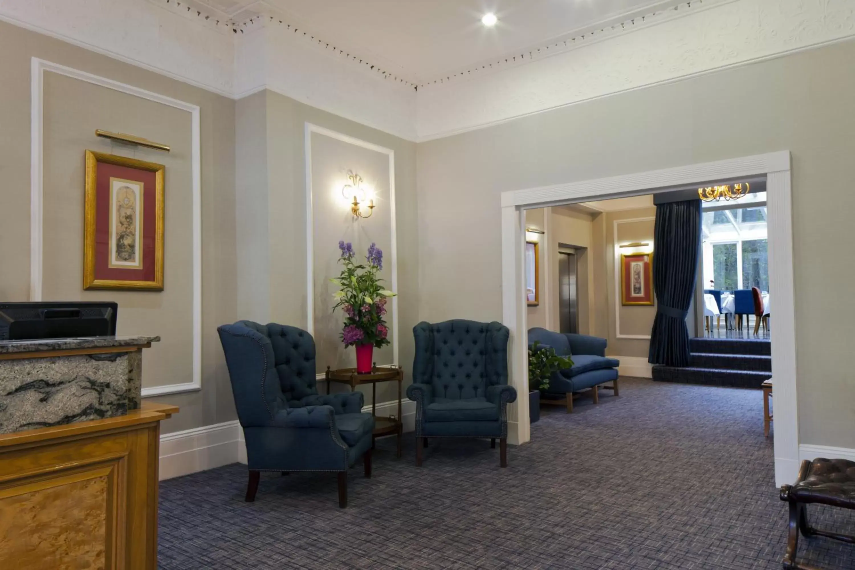 Lobby or reception, Seating Area in Grange Buckingham Hotel