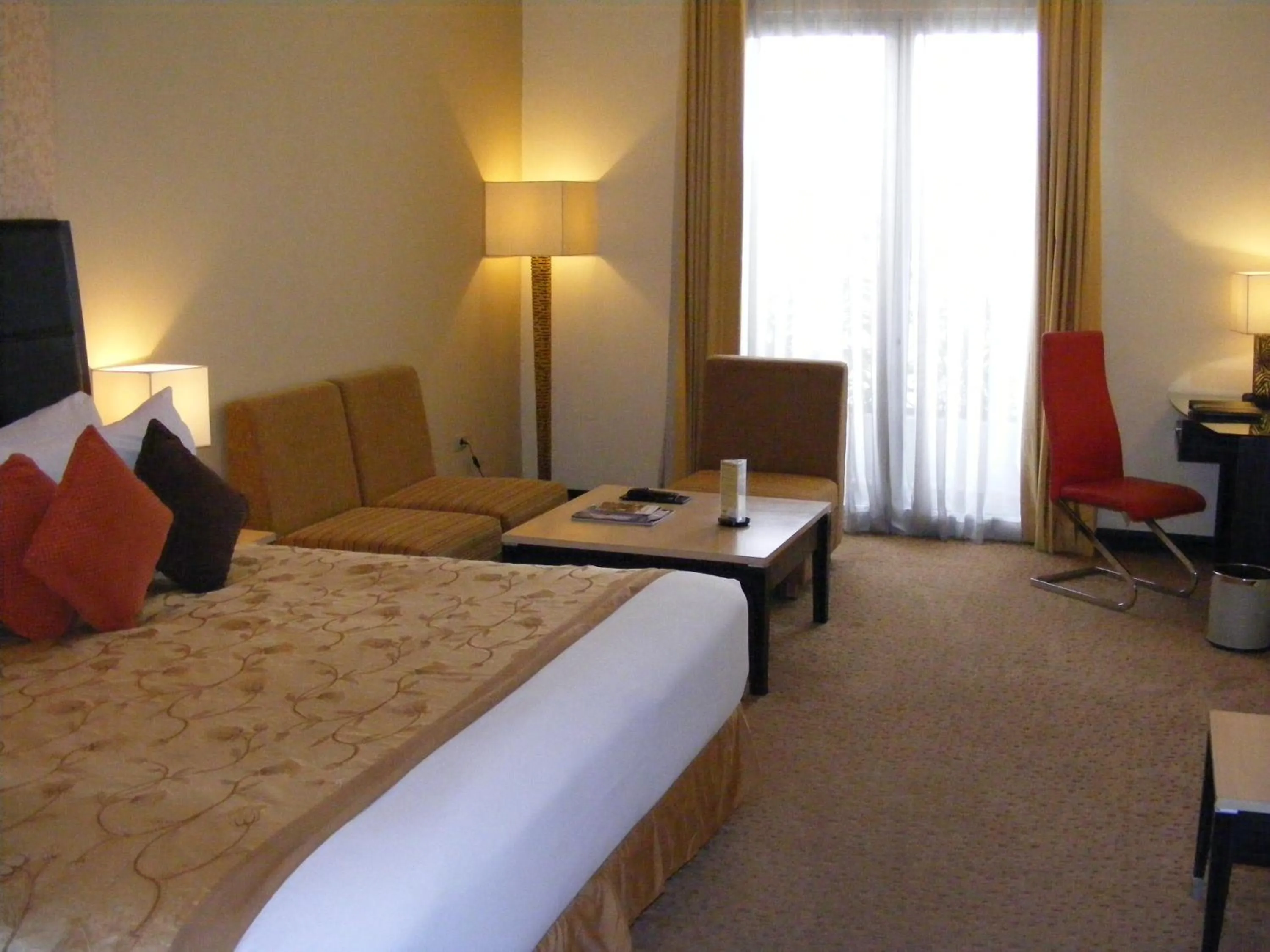 Bed in Golden Flower by KAGUM Hotels