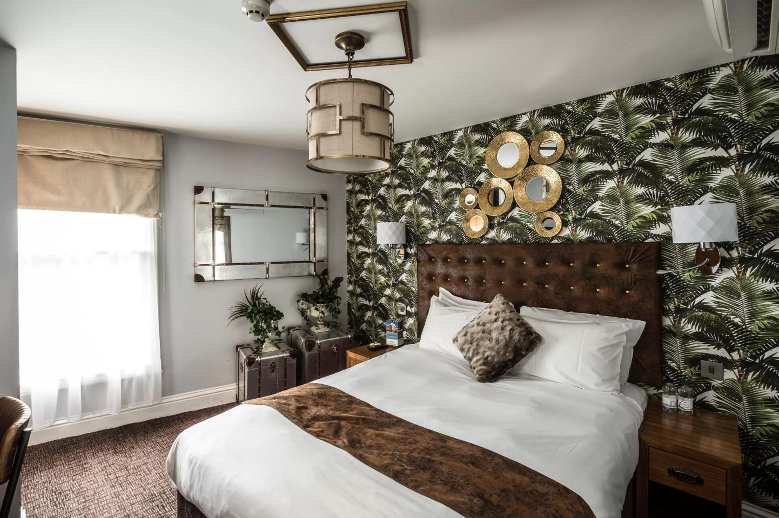 Bed in Mercure Nottingham City Centre Hotel