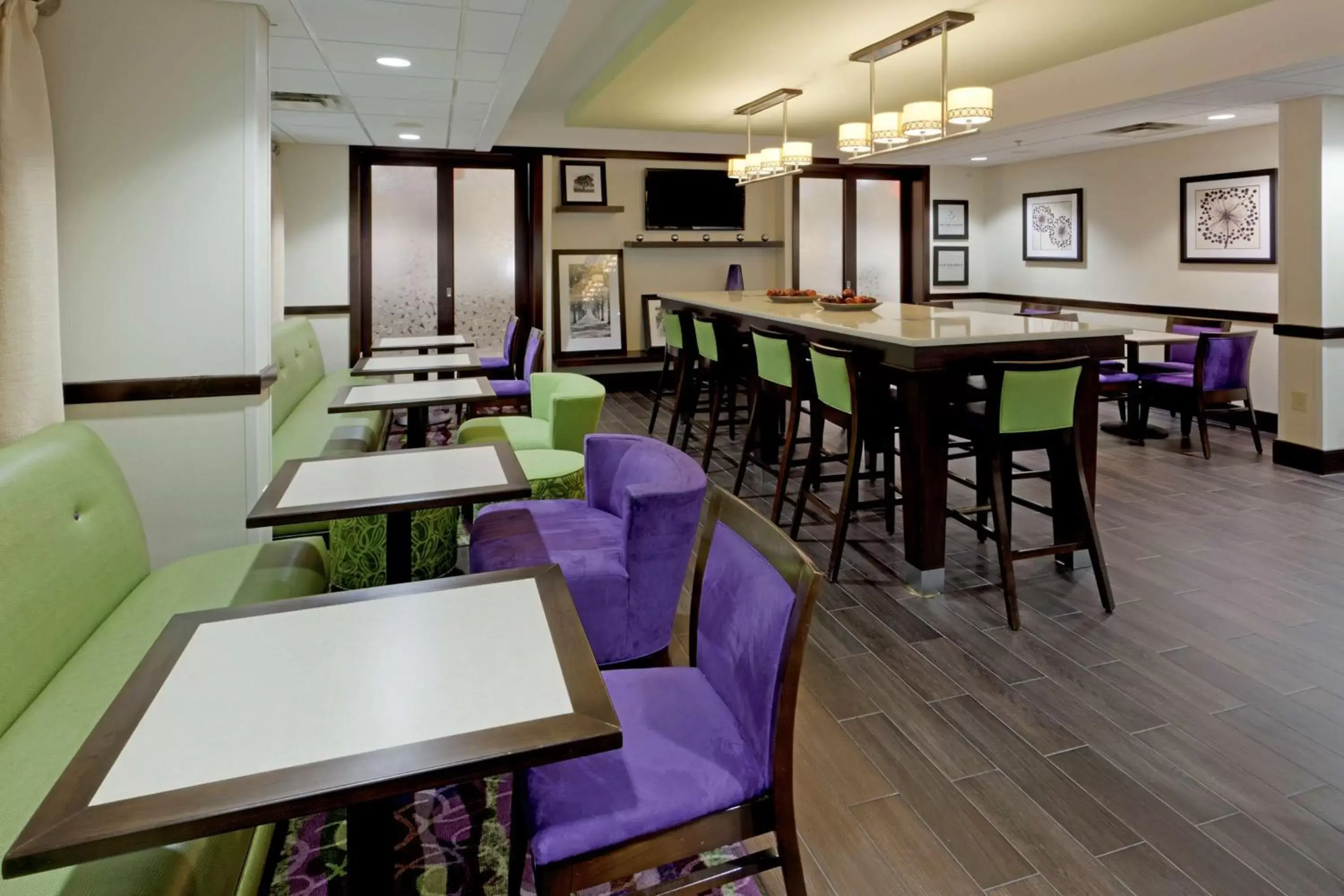 Lobby or reception, Restaurant/Places to Eat in Hampton Inn Dumfries/Quantico