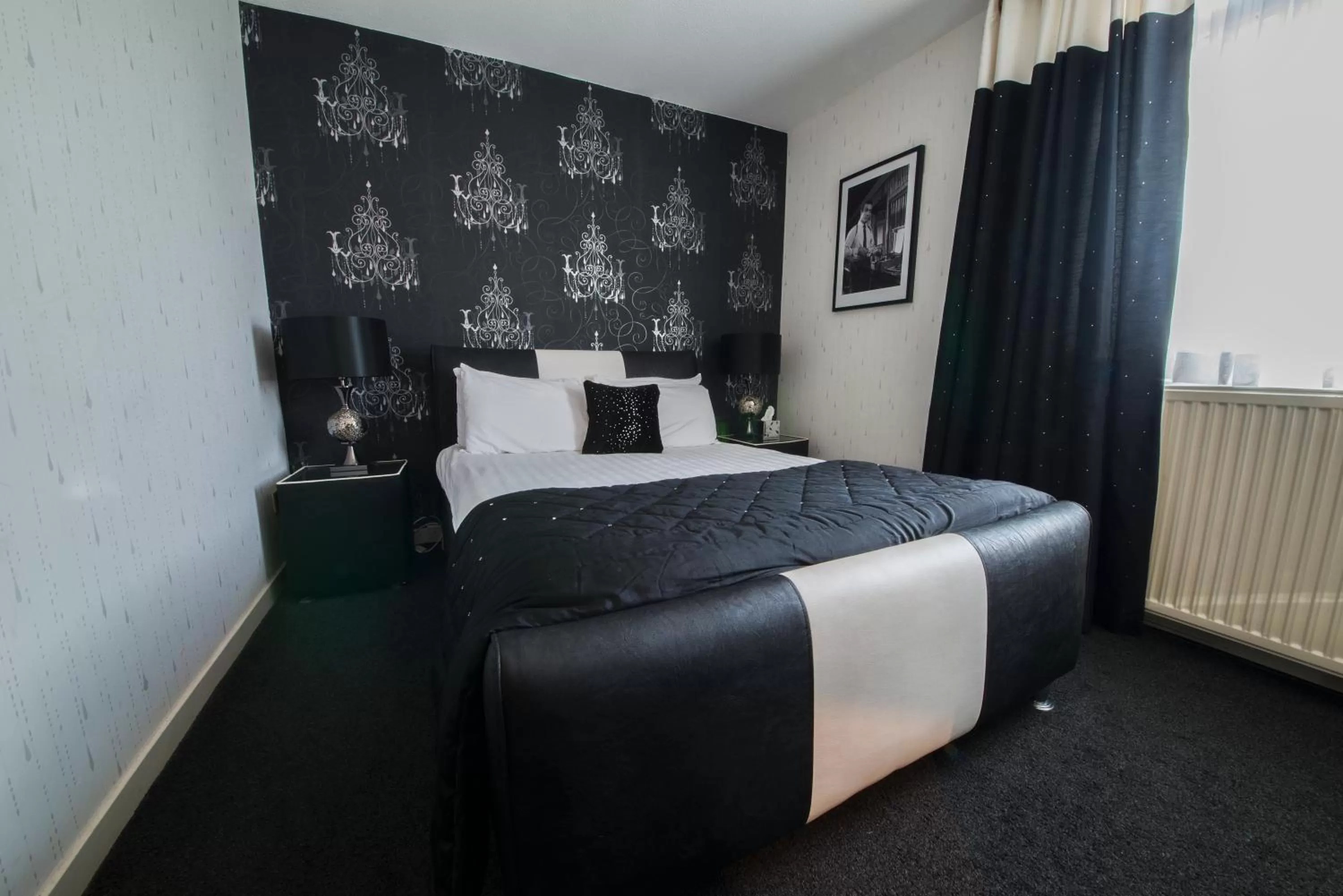 Bedroom, Bed in The Burnside Hotel