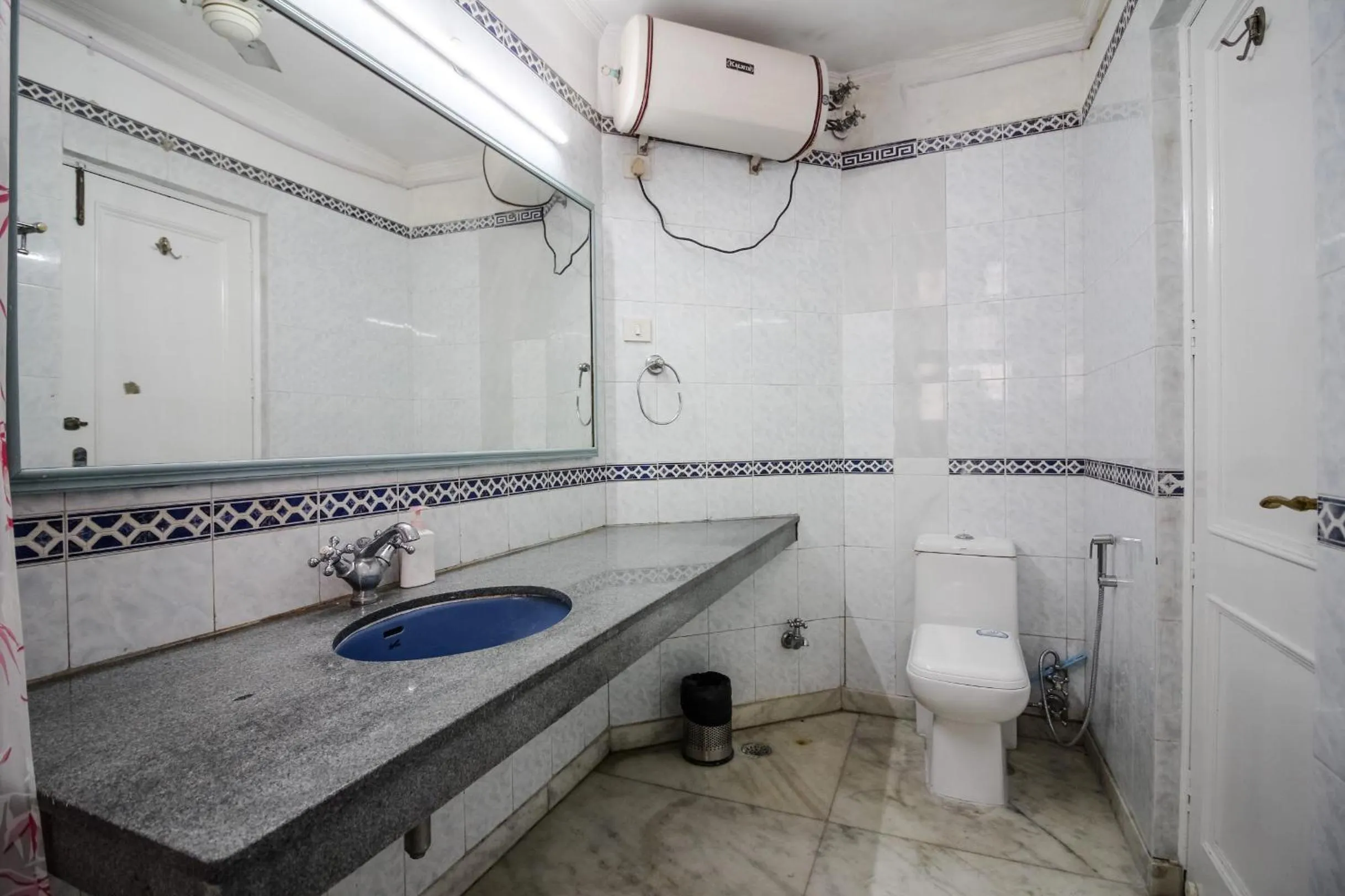 Shower in Under My Roof Green Park