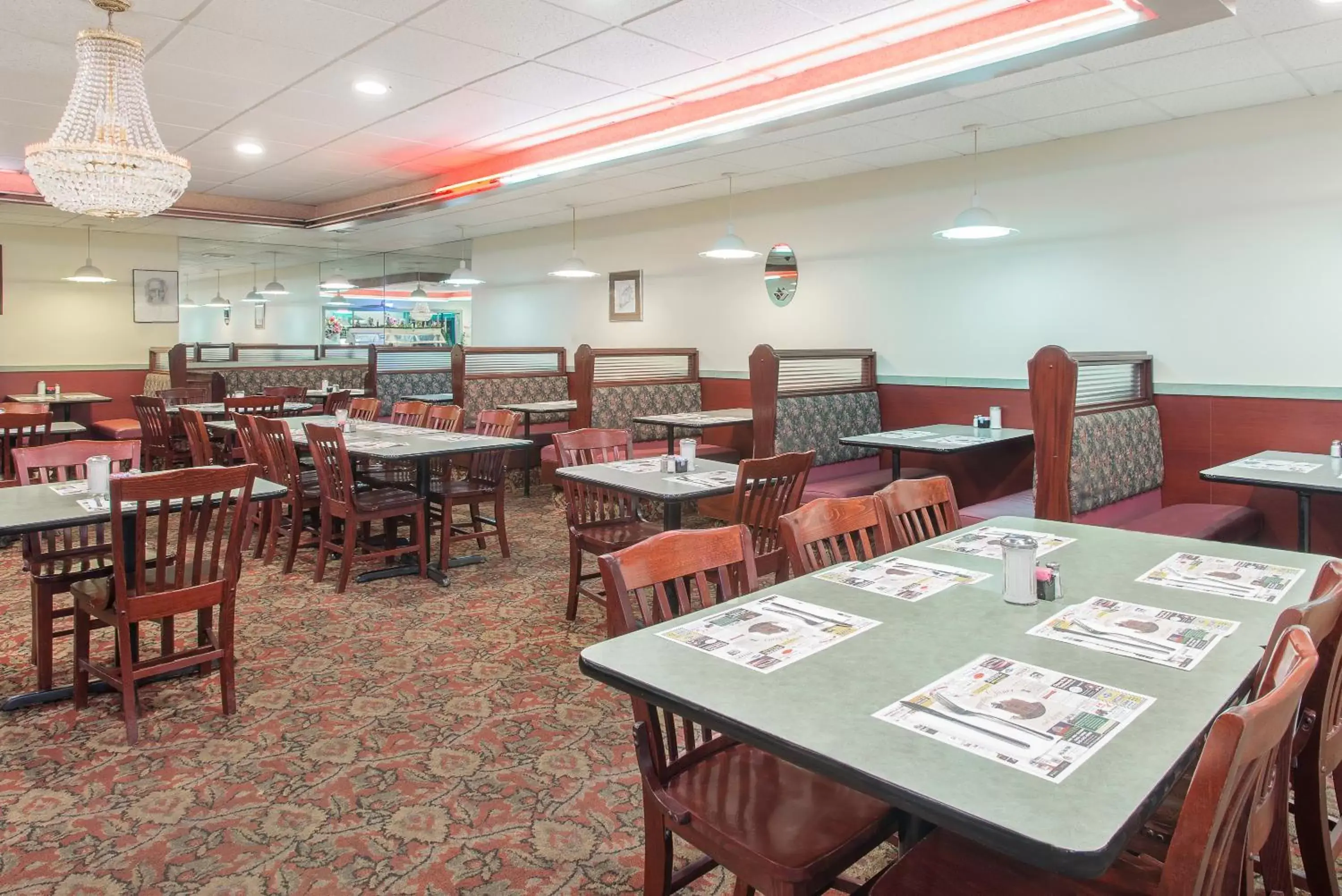 Restaurant/Places to Eat in Howard Johnson by Wyndham Saugerties
