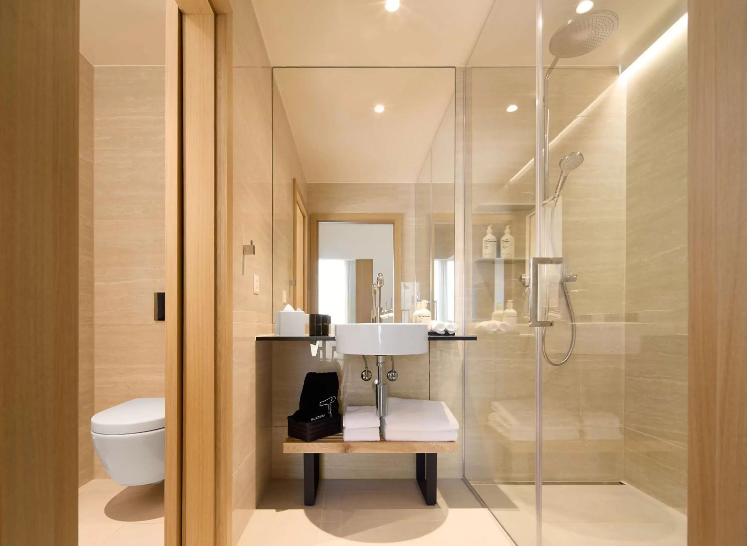 Bathroom in Adina Apartment Hotel Geneva