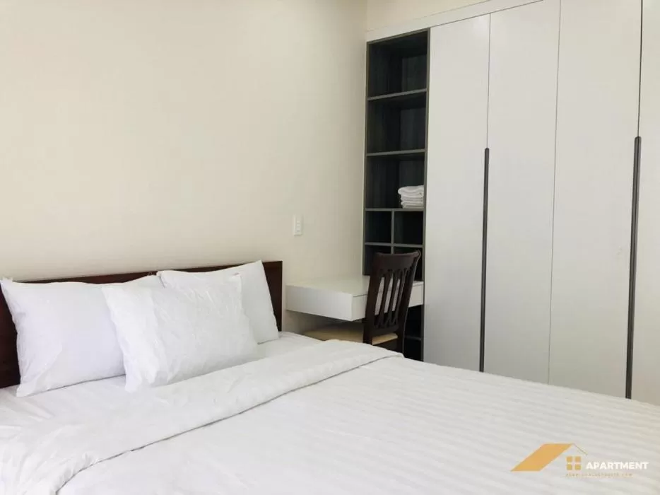 Bedroom, Bed in Scenic Valley Suite