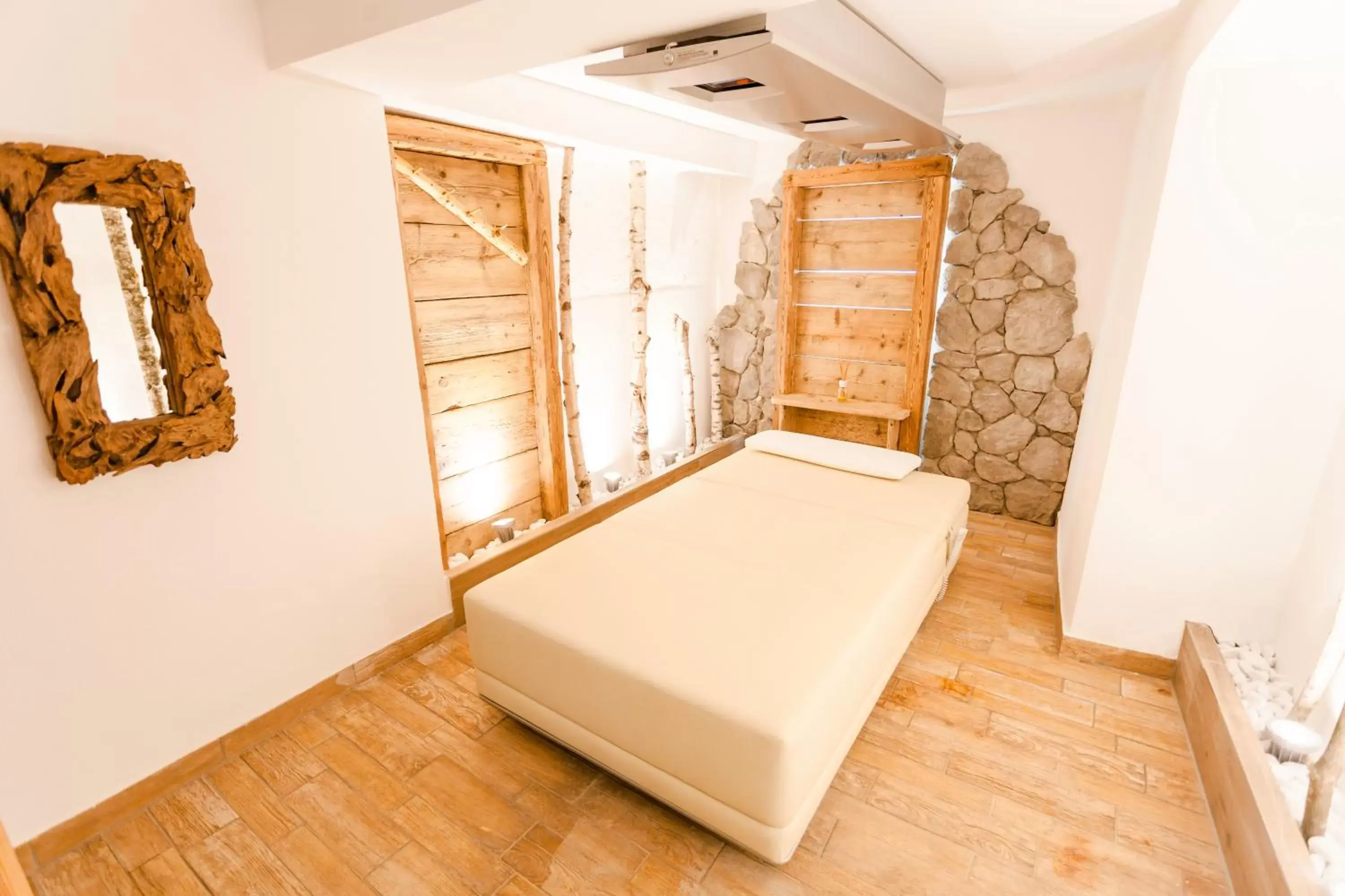 Photo of the whole room, Bathroom in Hotel Goldener Ochs