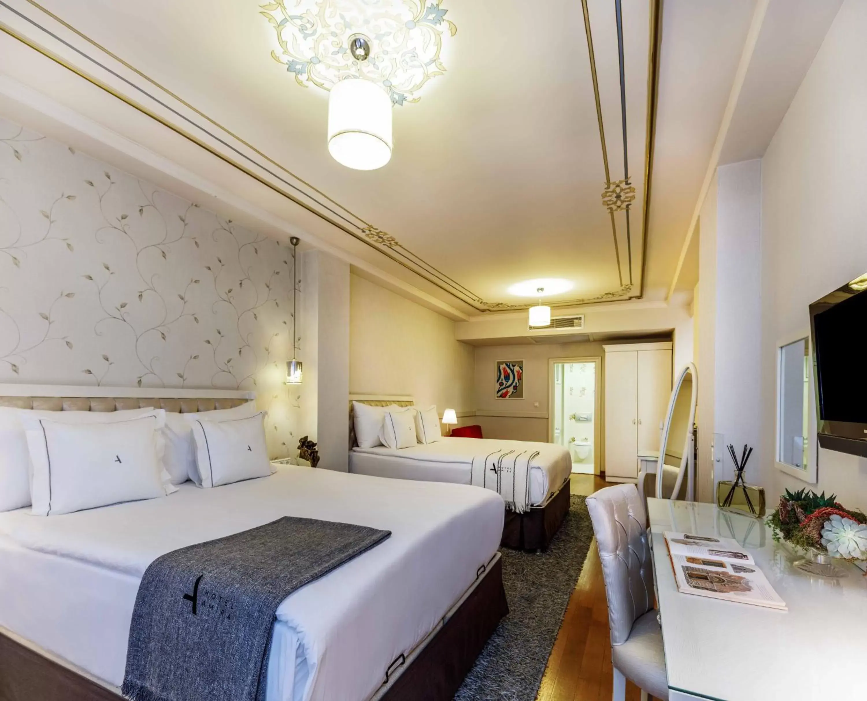 Bedroom, Bed in Hotel Amira Istanbul