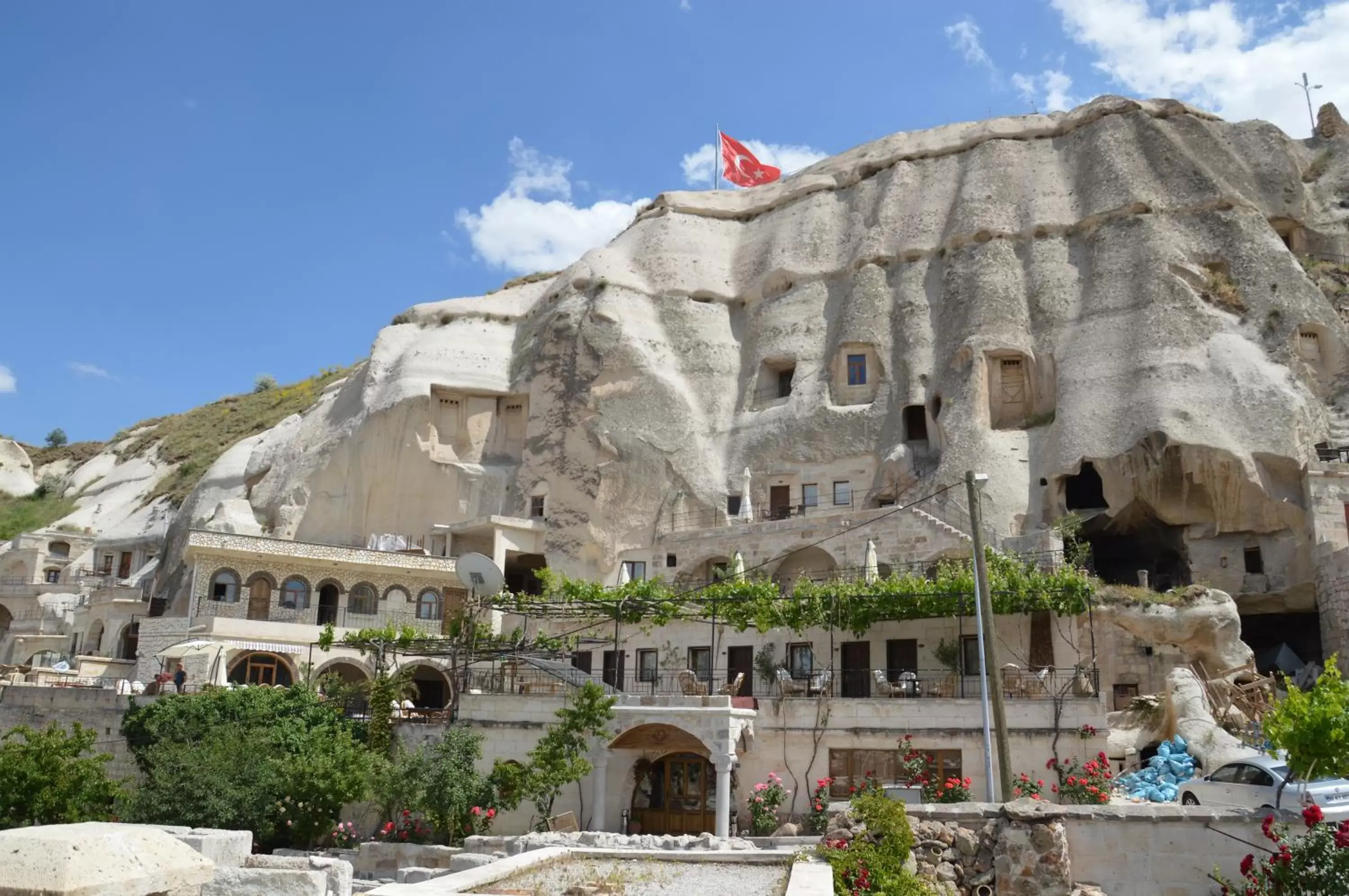 Nearby landmark, Property Building in Elite Cave Suites