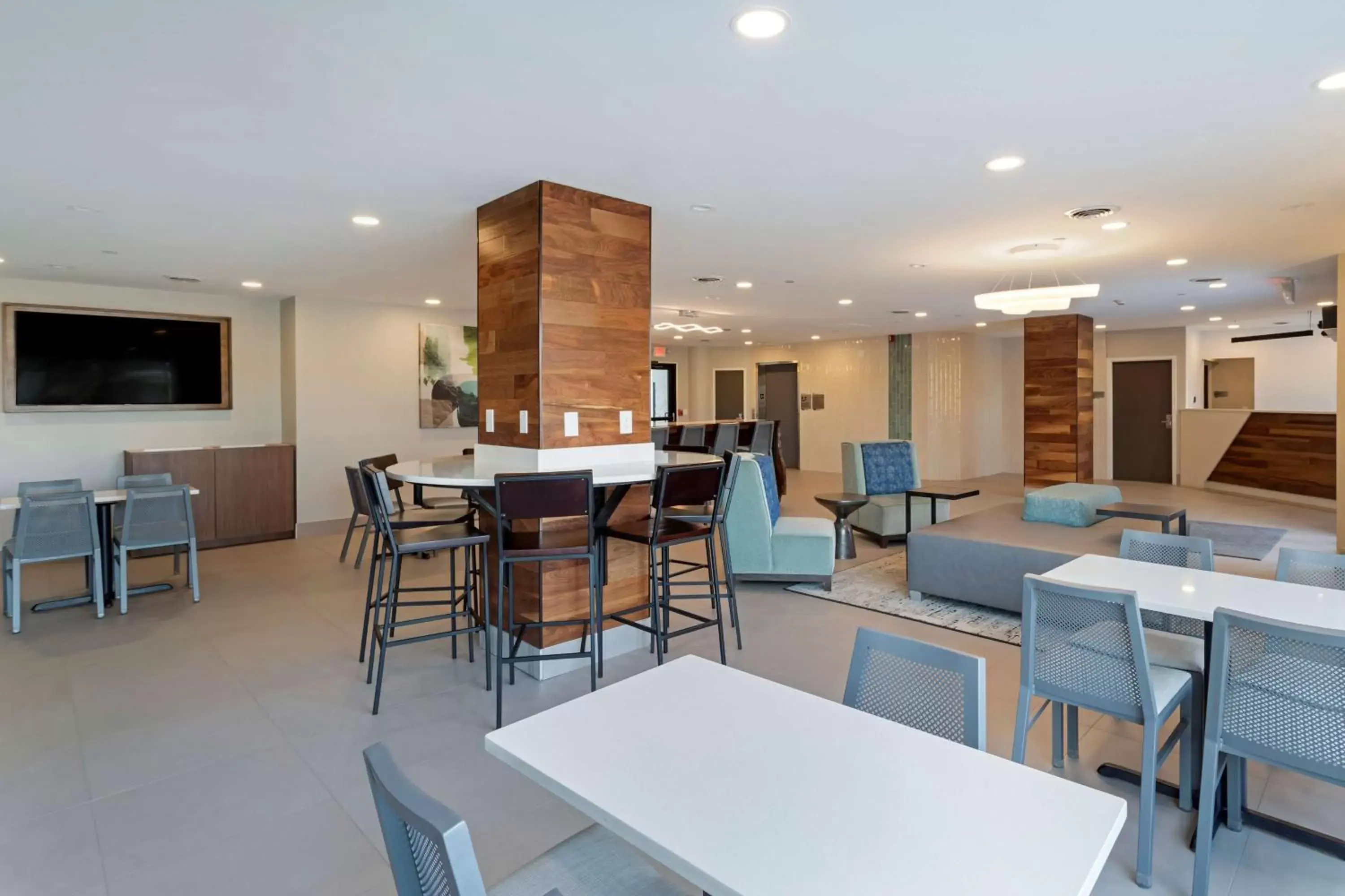 Breakfast, Restaurant/Places to Eat in Hotel LeBlanc Best Western Signature Collection
