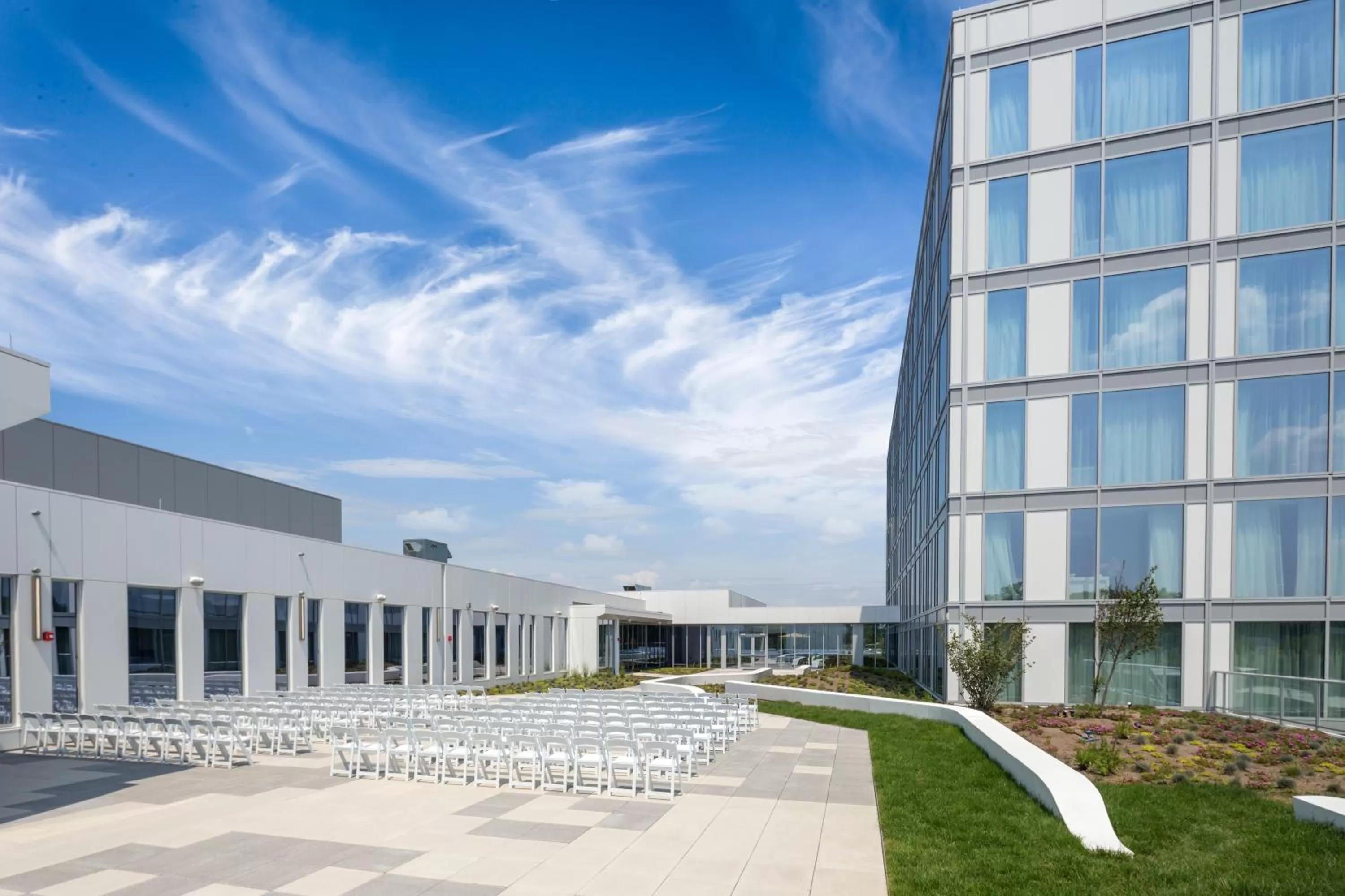 Balcony/Terrace in The Summit Hotel