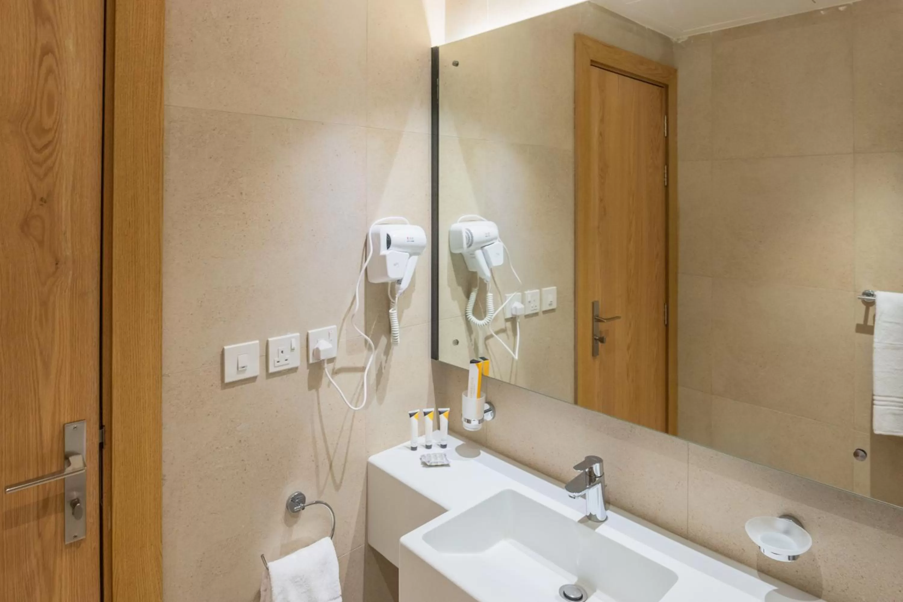 Toilet in Hasanah suites