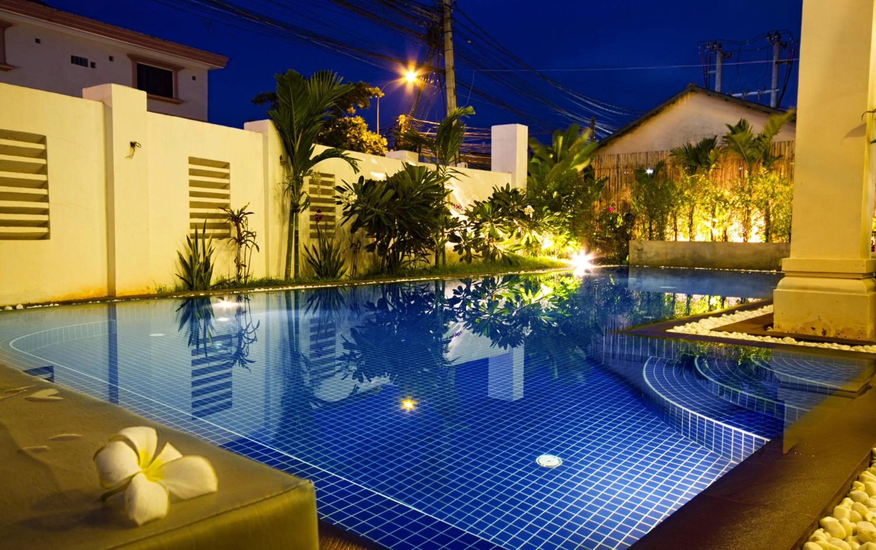 Swimming pool in King Boutique Hotel