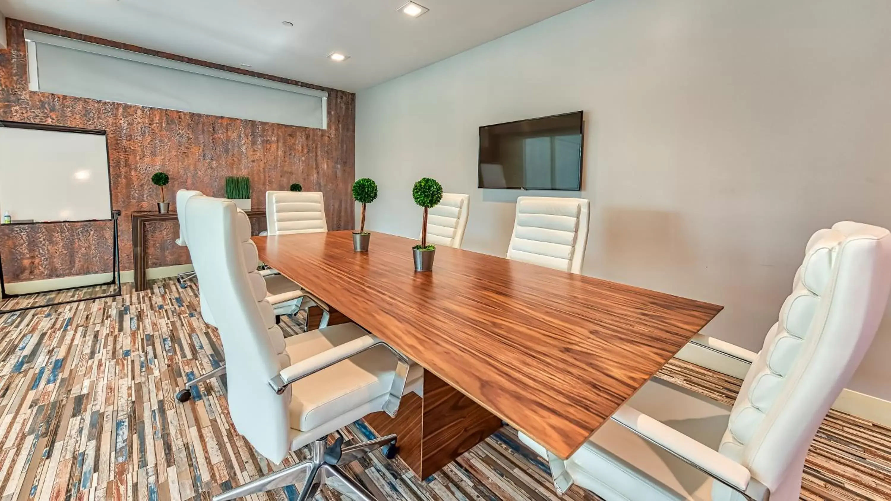 Meeting/conference room in Lexen Hotel - North Hollywood Near Universal Studios