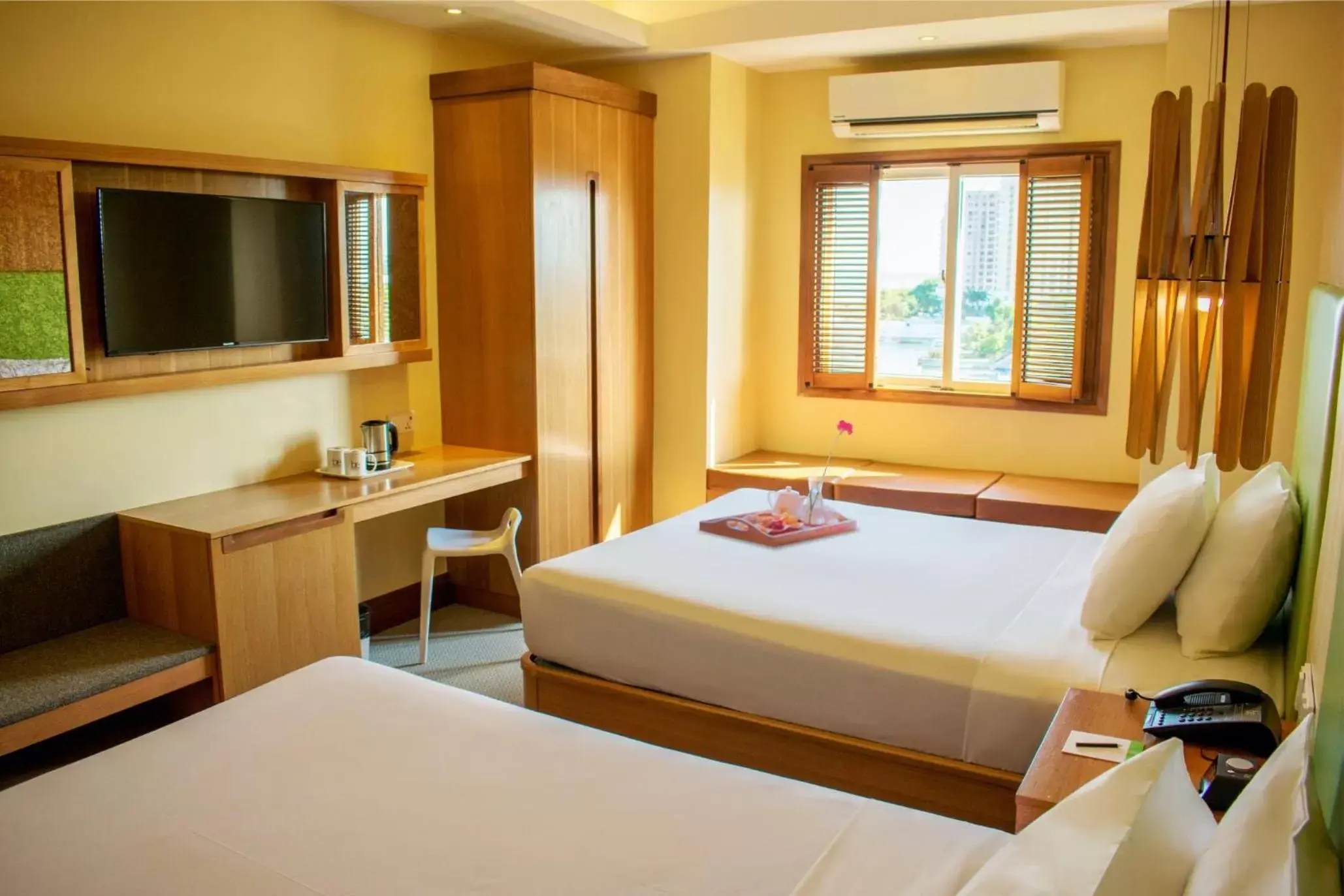 City view, Bed in BE Resort Mactan