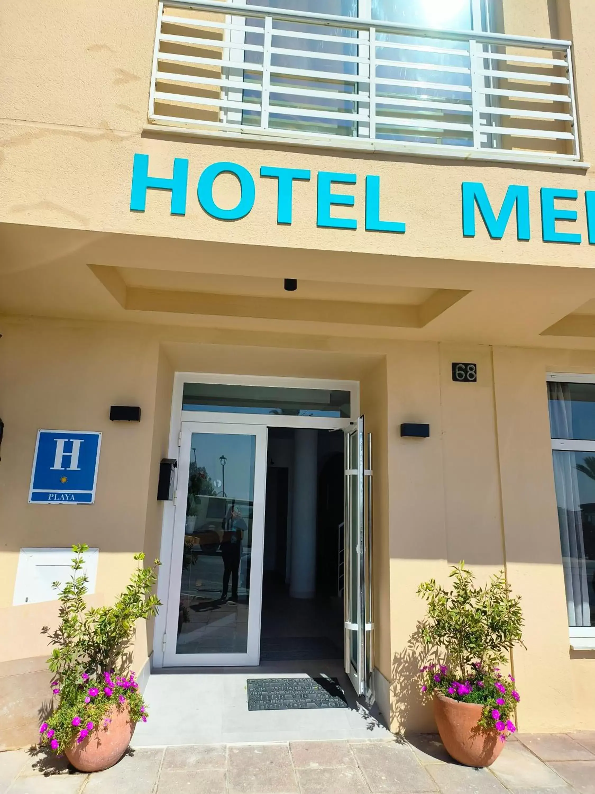 Facade/entrance in Hotel Mediterráneo