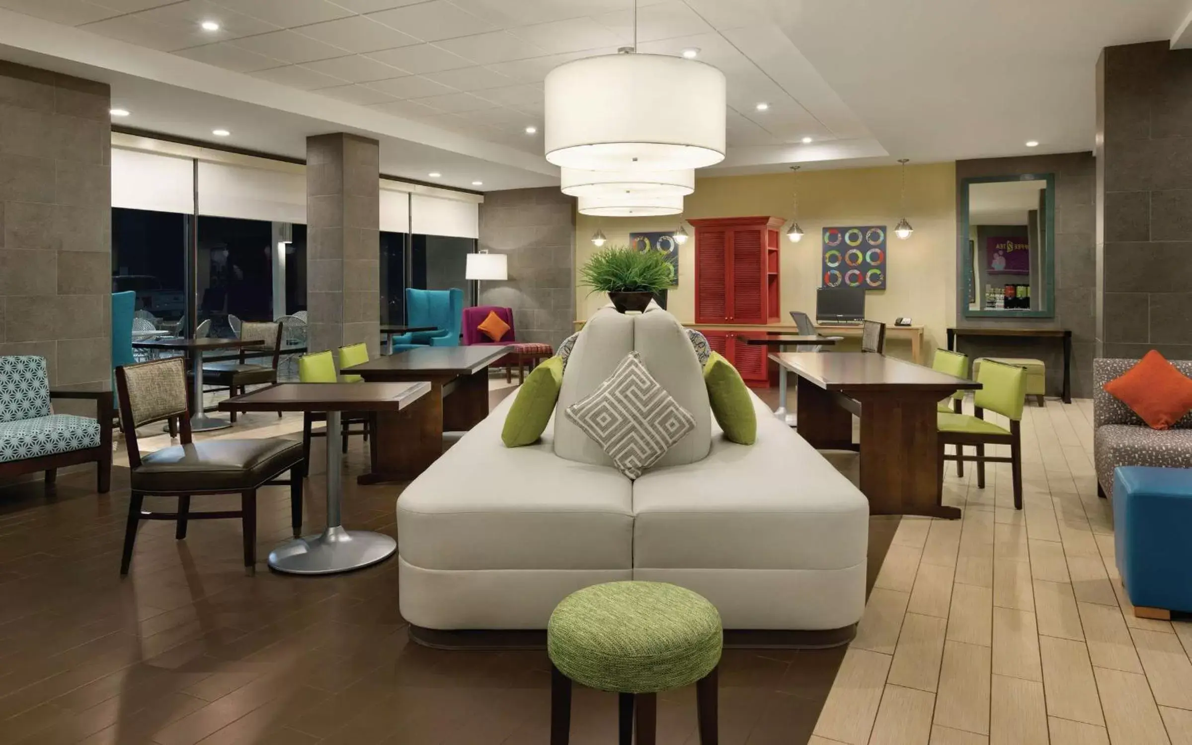 Lobby or reception in Home2 Suites By Hilton Macon I-75 North